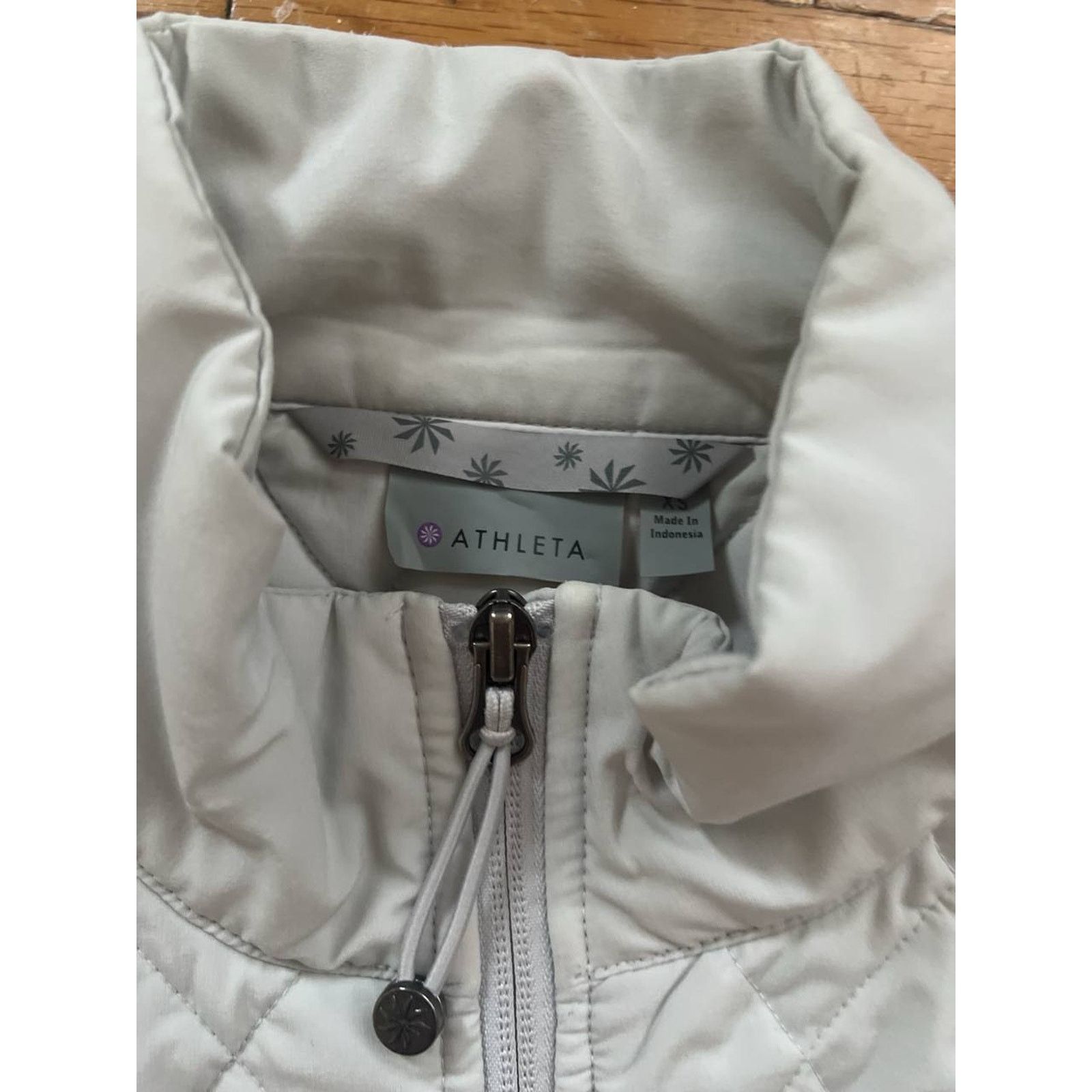 Athleta Athleta Women's White Gray Upside Vest Full XS A001877 Size XS / US 0-2 / IT 36-38 - 5 Thumbnail