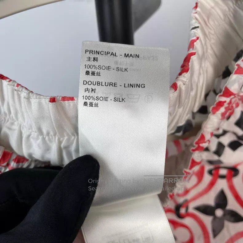 Louis Vuitton Louis Vuitton Red resort logo shorts Size US 36 / EU 52 - 6 Thumbnail
