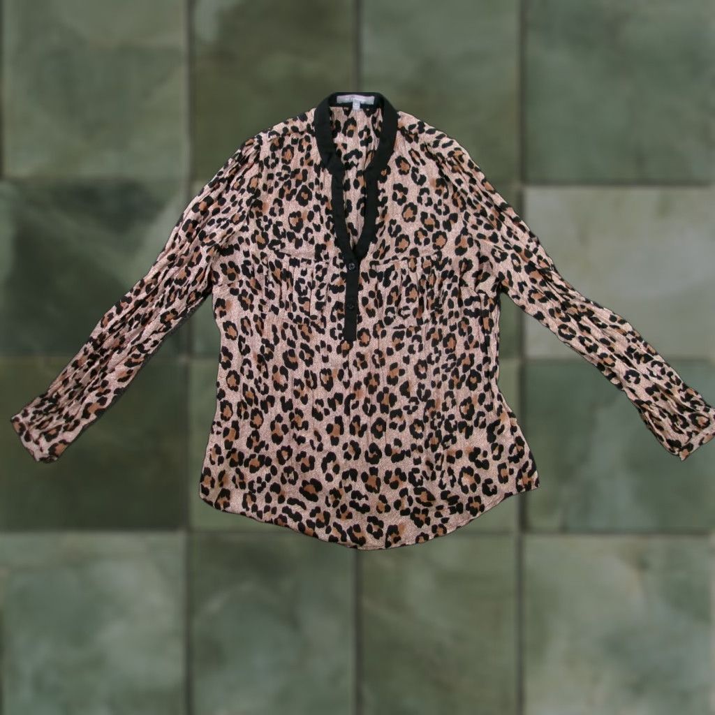 Vintage NY Collection Blouse Womens M Leopard Print Long Sleeve Button Front Tan Beige Black Puff Sleeve Pleated Shoulders V-Neck Size M / US 6-8 / IT 42-44 - 1 Thumbnail