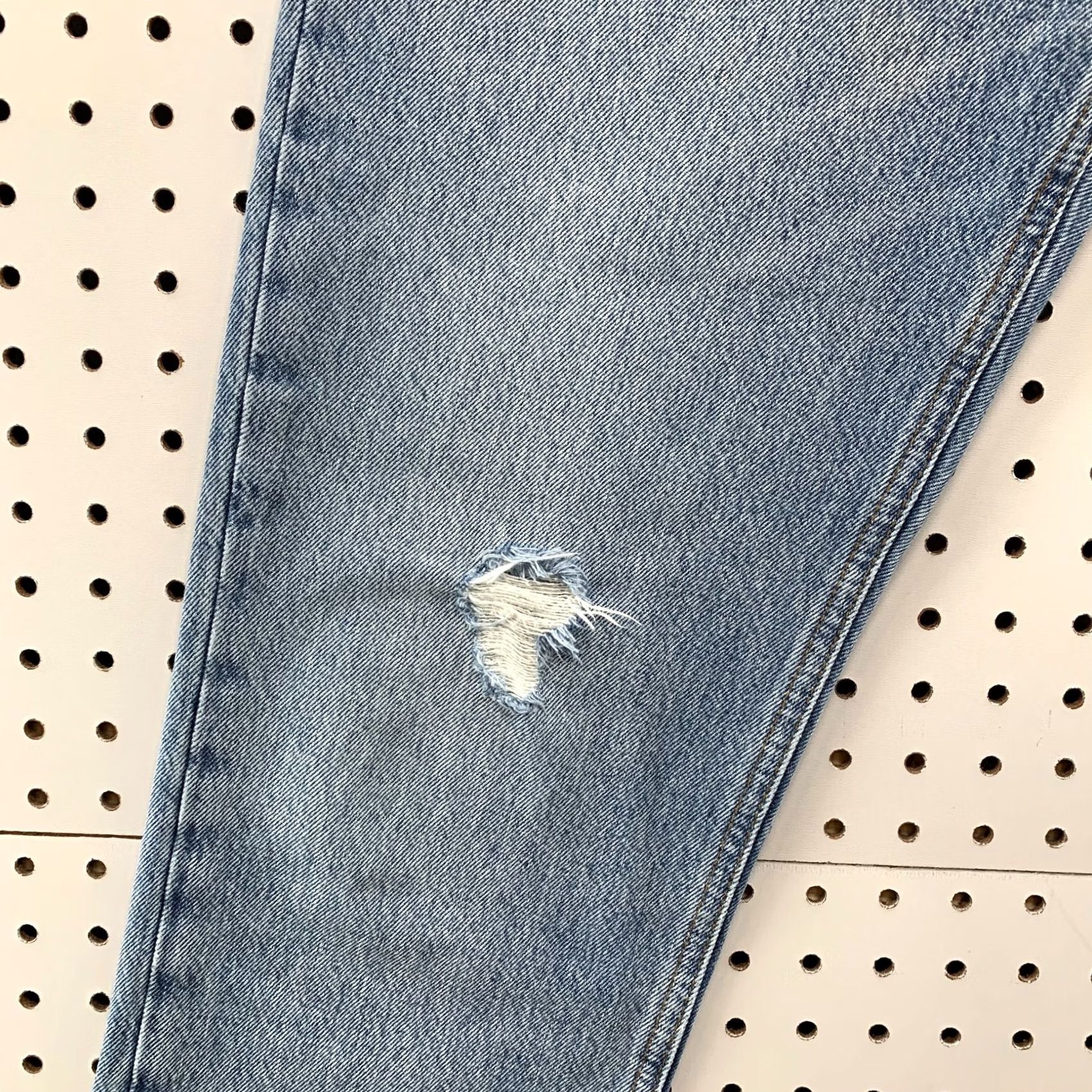 RE/DONE RE/DONE Blue Denim Jeans 70's Straight Fit Womens Size 29 Light Wash 30x28.5 Jeans Size 29" - 5 Thumbnail