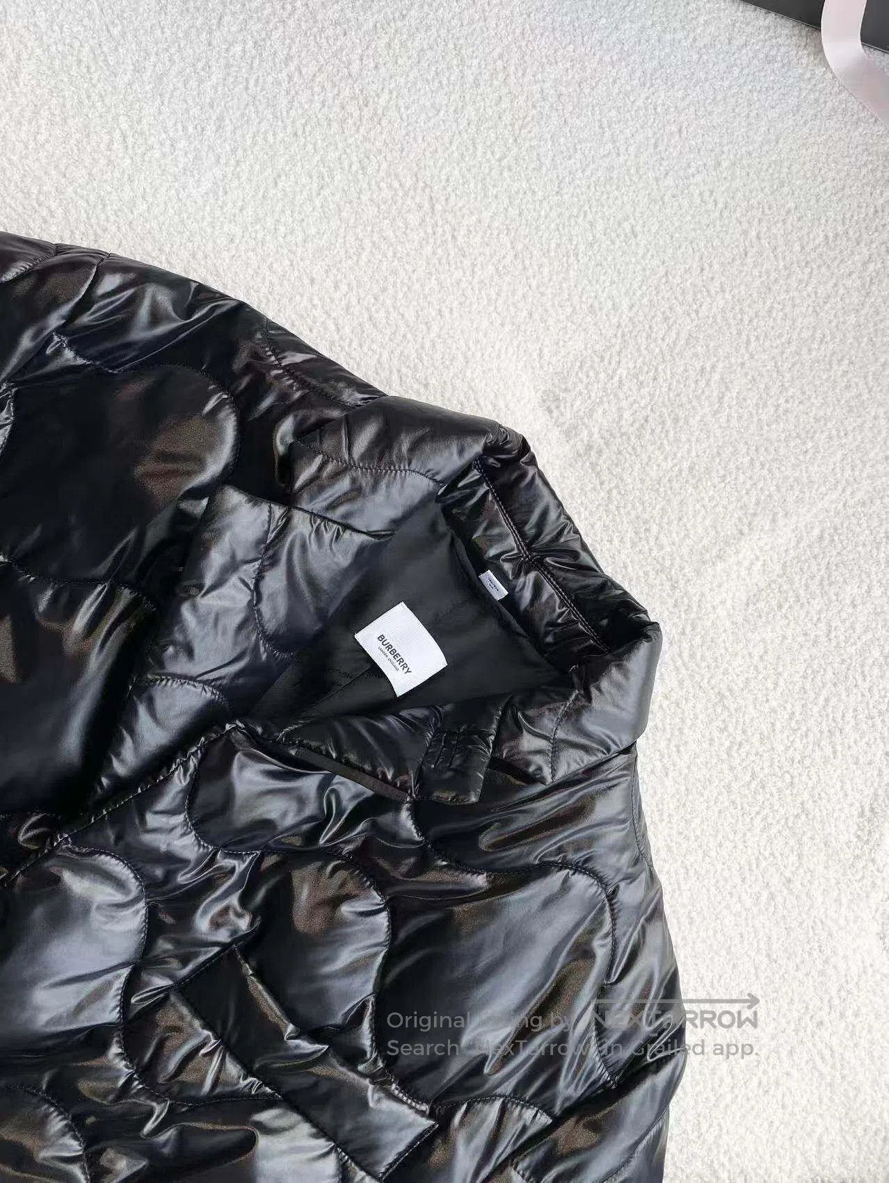Burberry Burberry Black glossy down jacket| Size S / US 4 / IT 40 - 4 Thumbnail