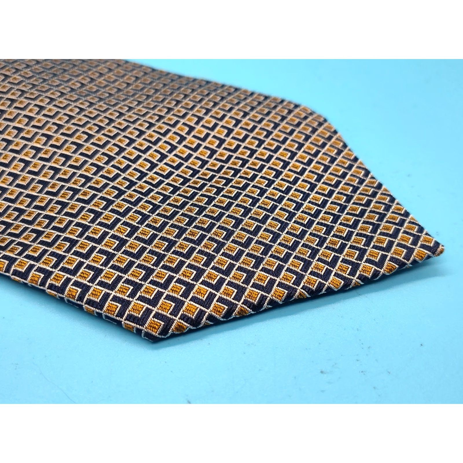Ralph Lauren VINTAGE Lauren Ralph Lauren Green Label Tie Men 3 3/4" Width 59" Length Yellow Blue Geometric Silk Adjustabledunno Size ONE SIZE - 2 Thumbnail