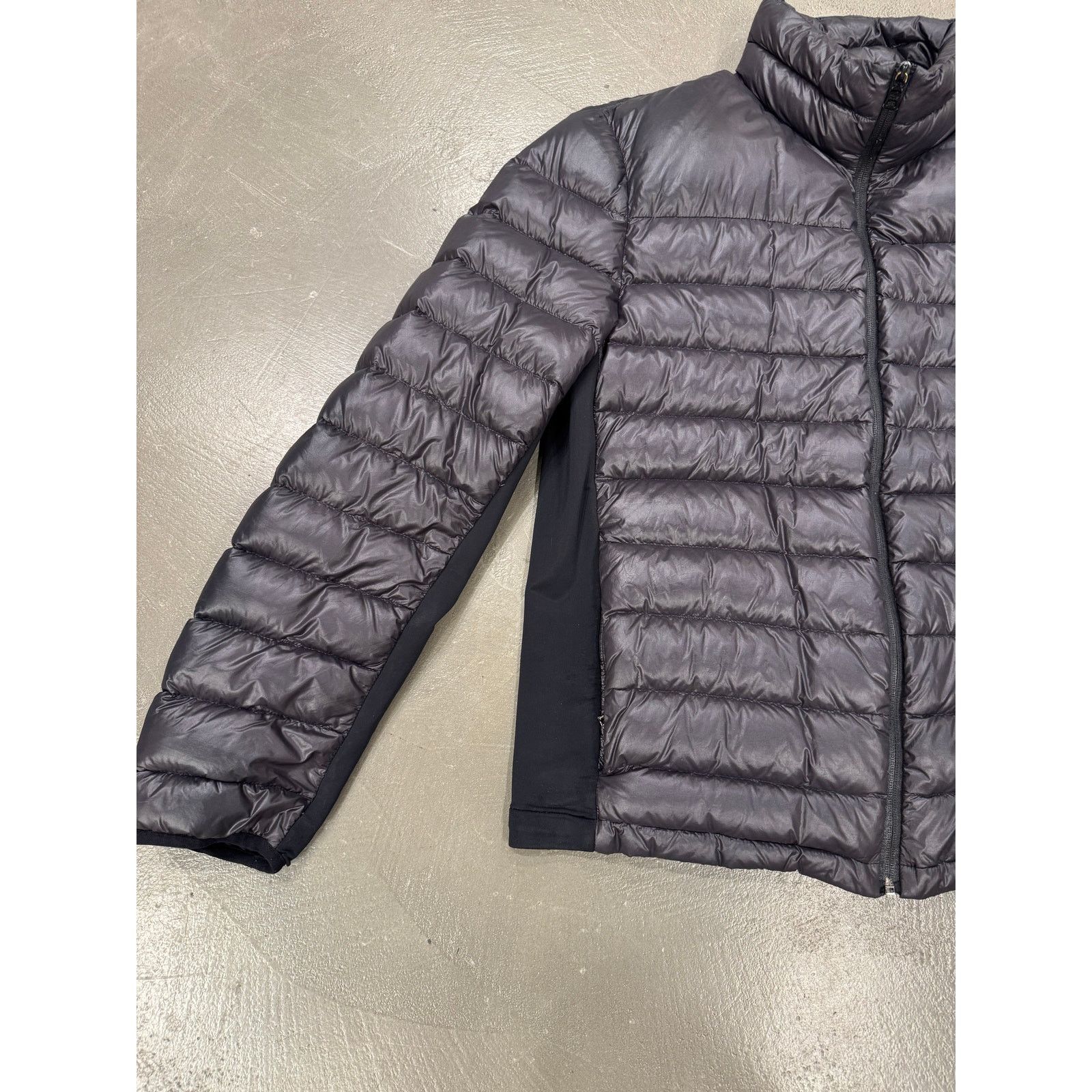 Prada 2011 Prada nylon puffer jacket Size US XL / EU 56 / 4 - 5 Thumbnail