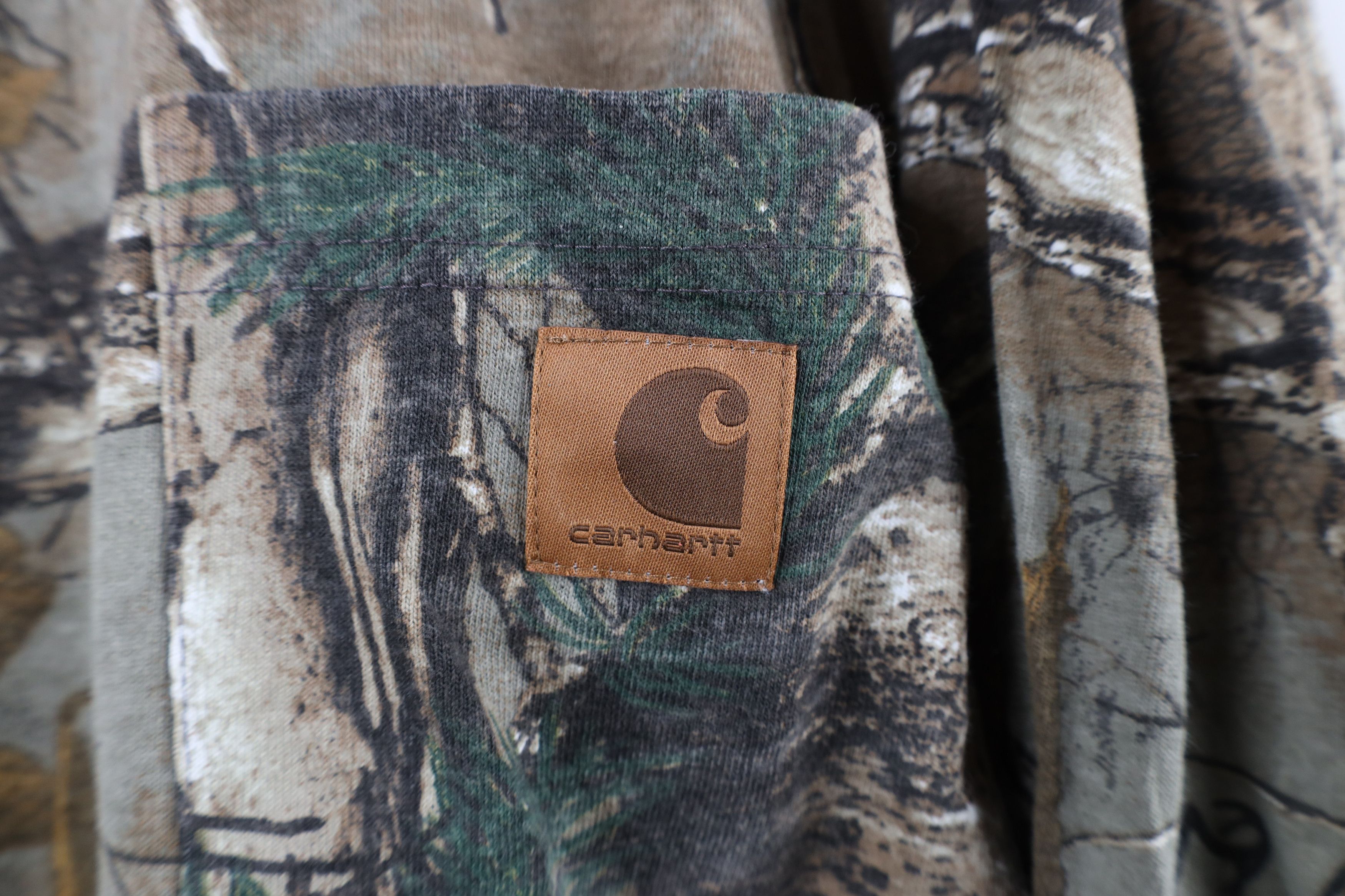 Carhartt × Vintage Vintage Carhartt Camouflage Long Sleeve Pocket T-Shirt Size US XXL / EU 58 / 5 - 4 Thumbnail