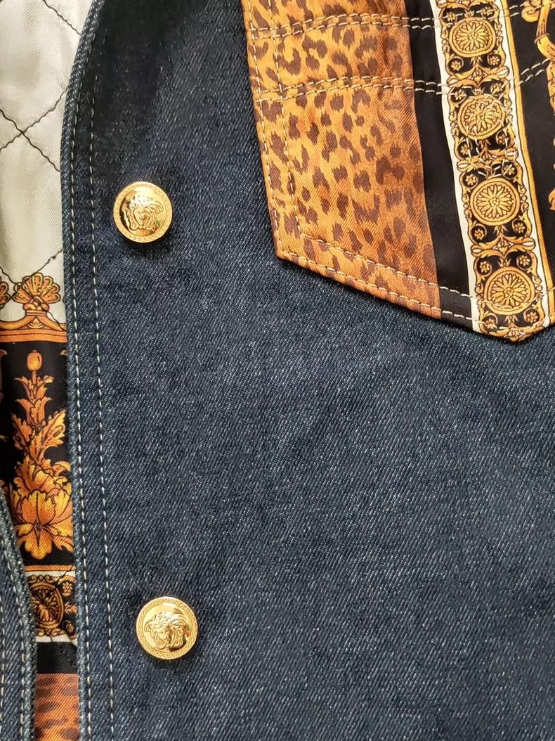 Versace Versace Leopard print baroque print denim jacket Size US S / EU 44-46 / 1 - 4 Thumbnail
