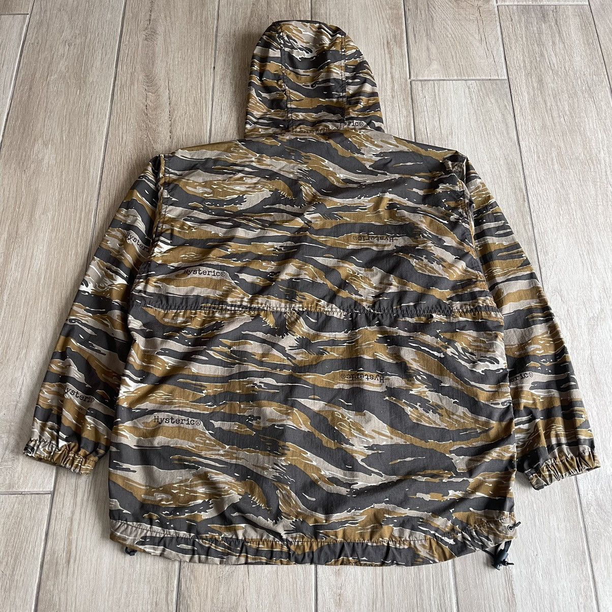 Hysteric Glamour Tiger Camo Embroidery Rock Logo Windbreaker Jacket Size US L / EU 52-54 / 3 - 2 Thumbnail