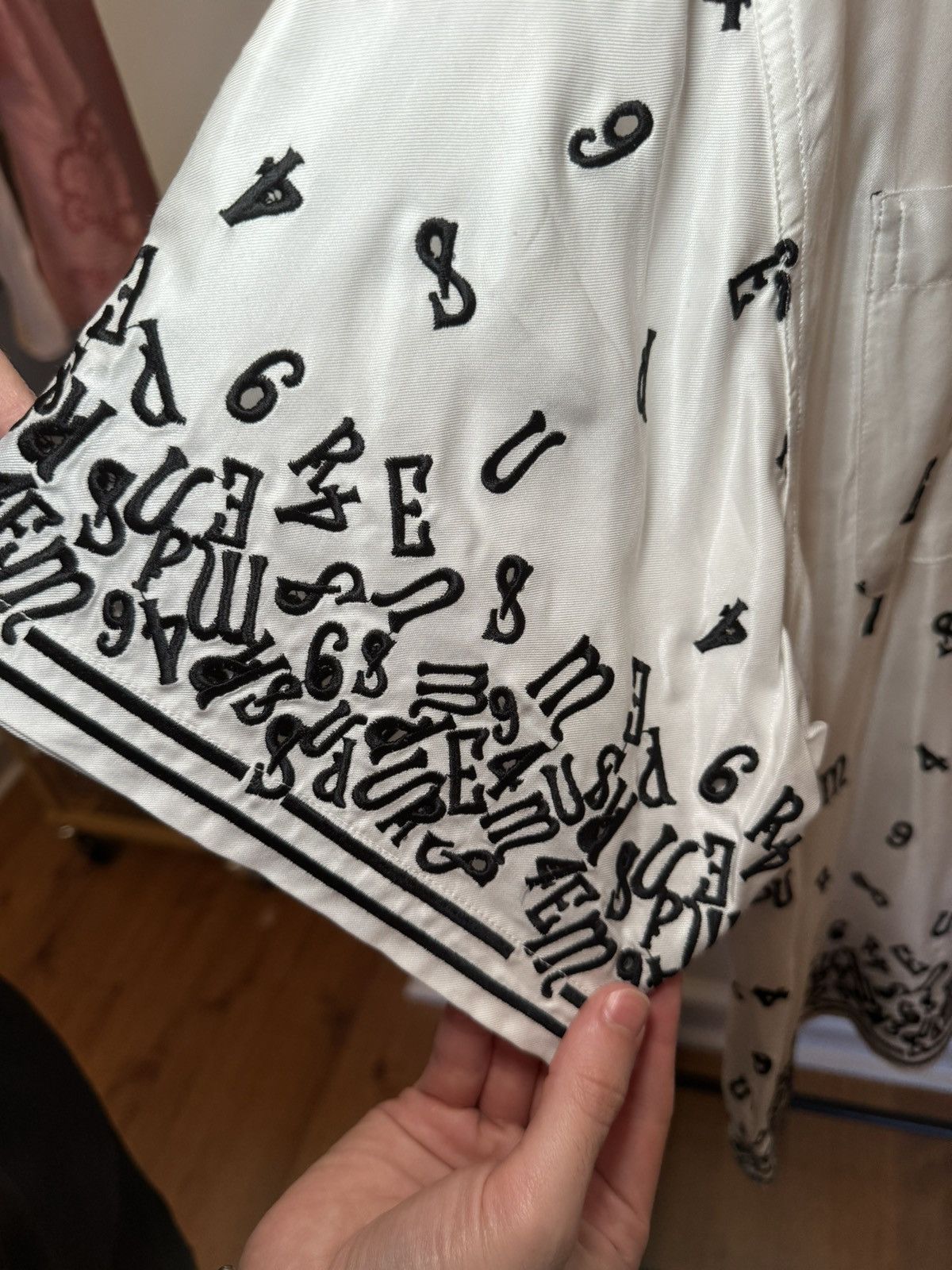 Supreme Supreme nouveau Embroidered s/s shirt Size US XL / EU 56 / 4 - 5 Thumbnail