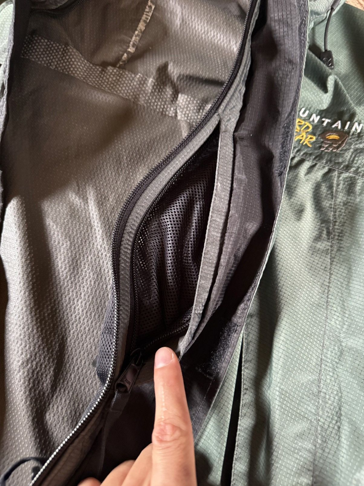 Mountain Hardwear Mountain Hardwear Gore Tex Paclite Jacket Size US M / EU 48-50 / 2 - 12 Thumbnail