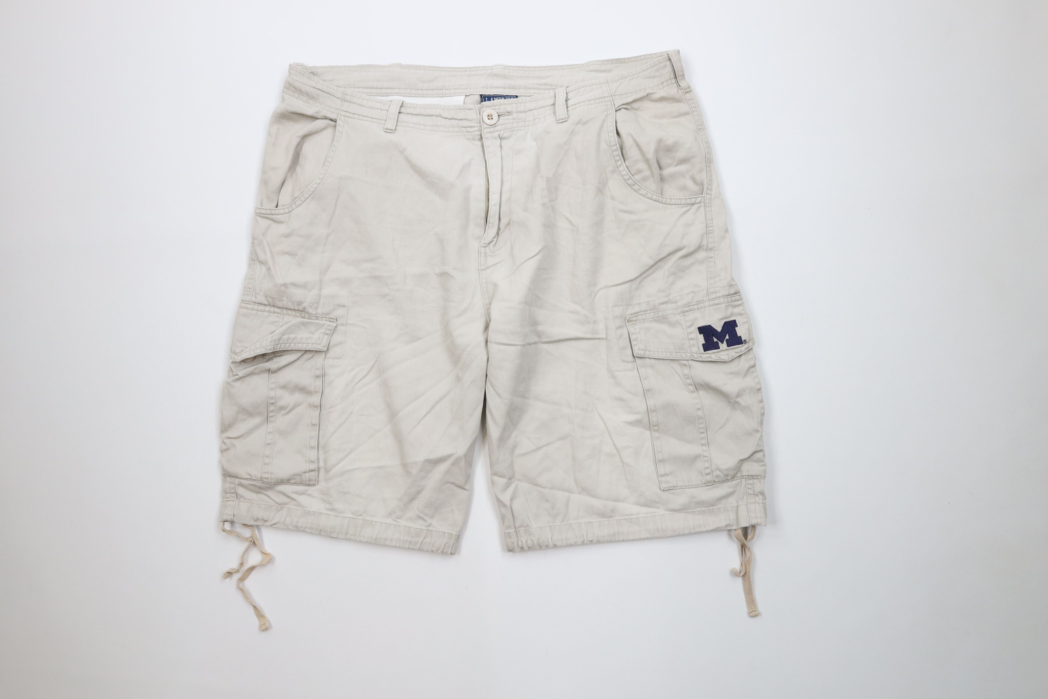 Vintage Vintage 90s Y2K University of Michigan Block M Cargo Shorts Size US 36 / EU 52 - 1 Thumbnail