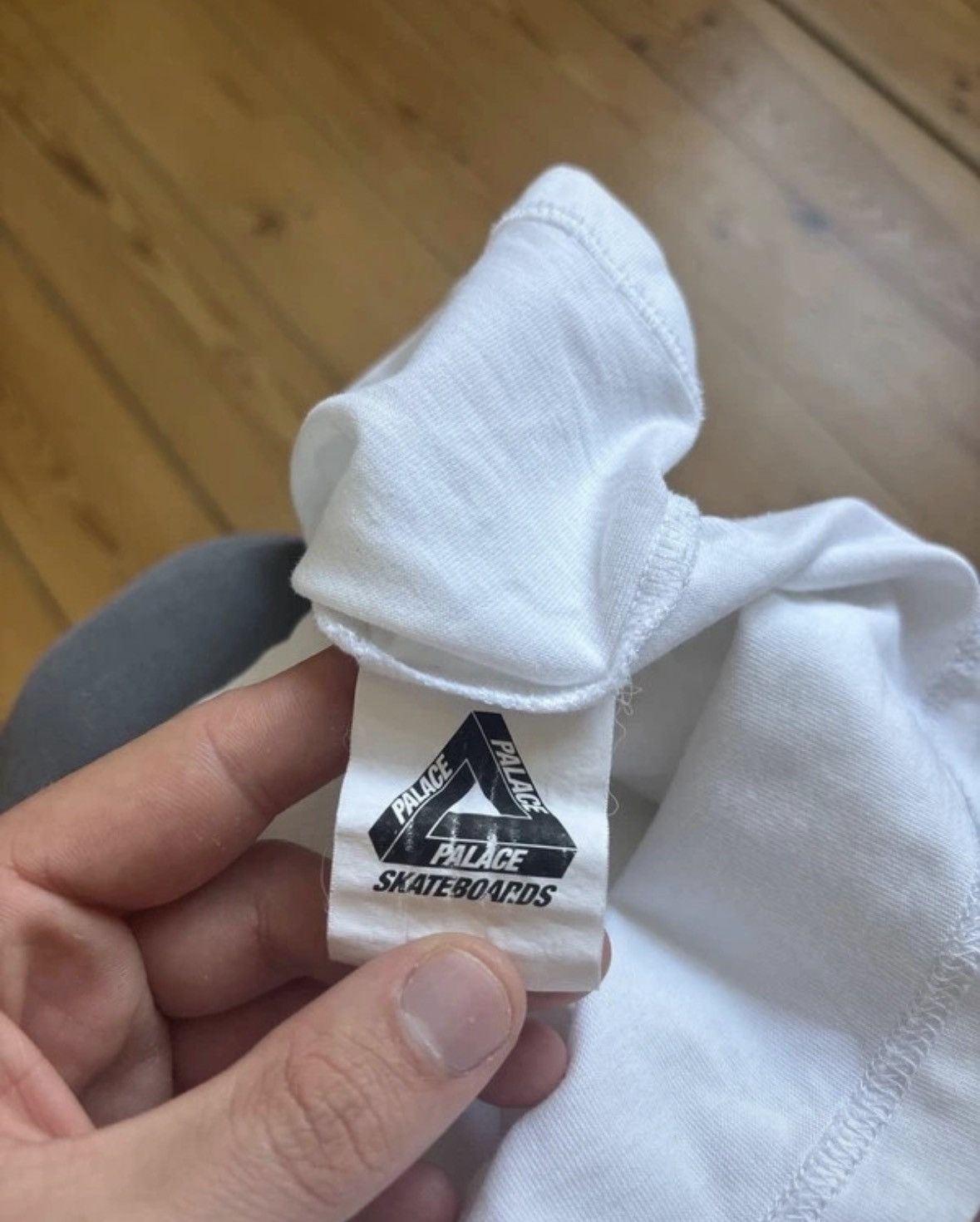 Palace Palace “Catch das fade” Spring 2020 Size US M / EU 48-50 / 2 - 4 Thumbnail