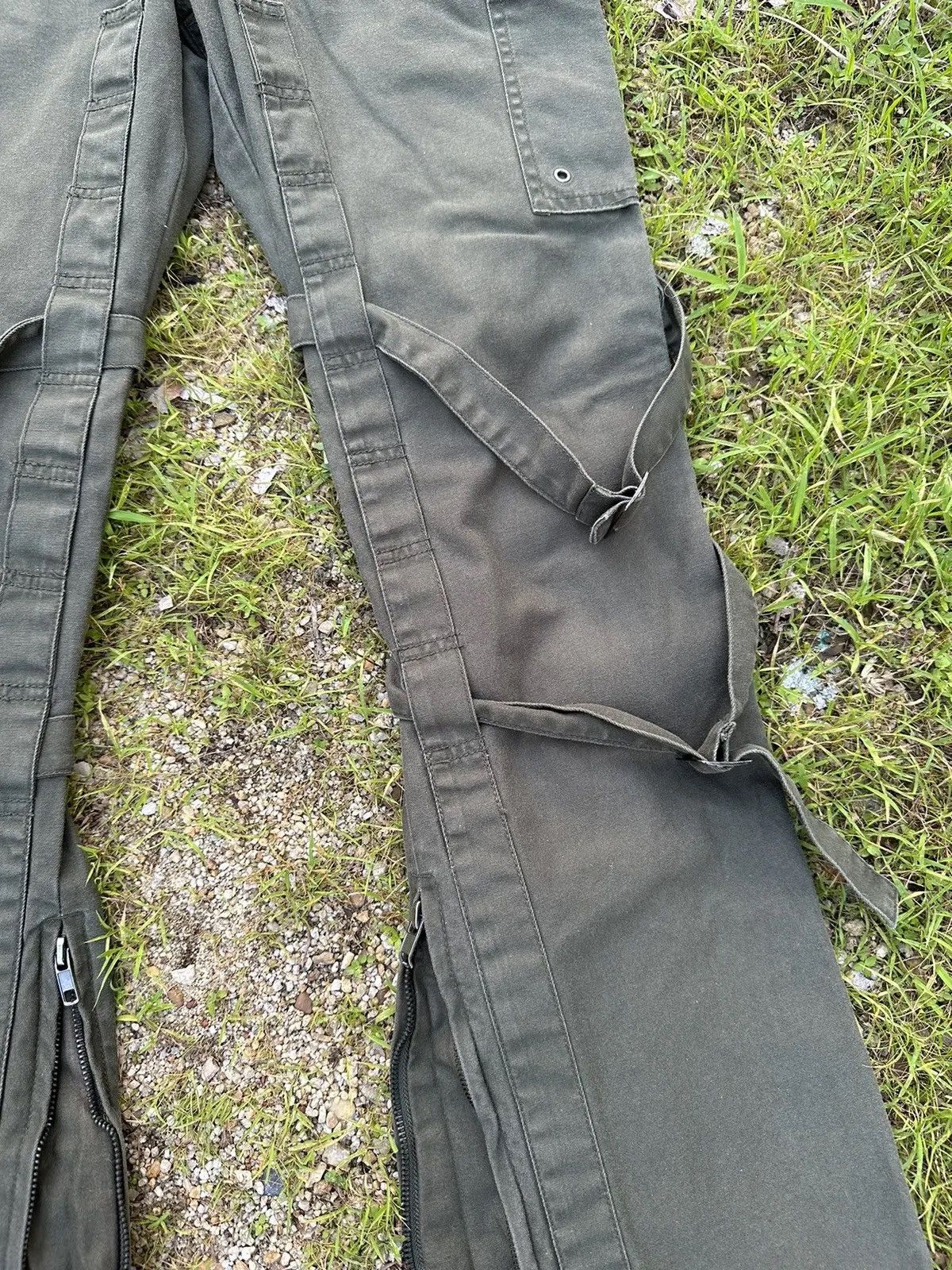 Seditionaries CRAZY VINTAGE RECTILINE JAPAN BONDAGE PARACHUTE FLARED PANTS Size US 28 / EU 44 - 4 Thumbnail