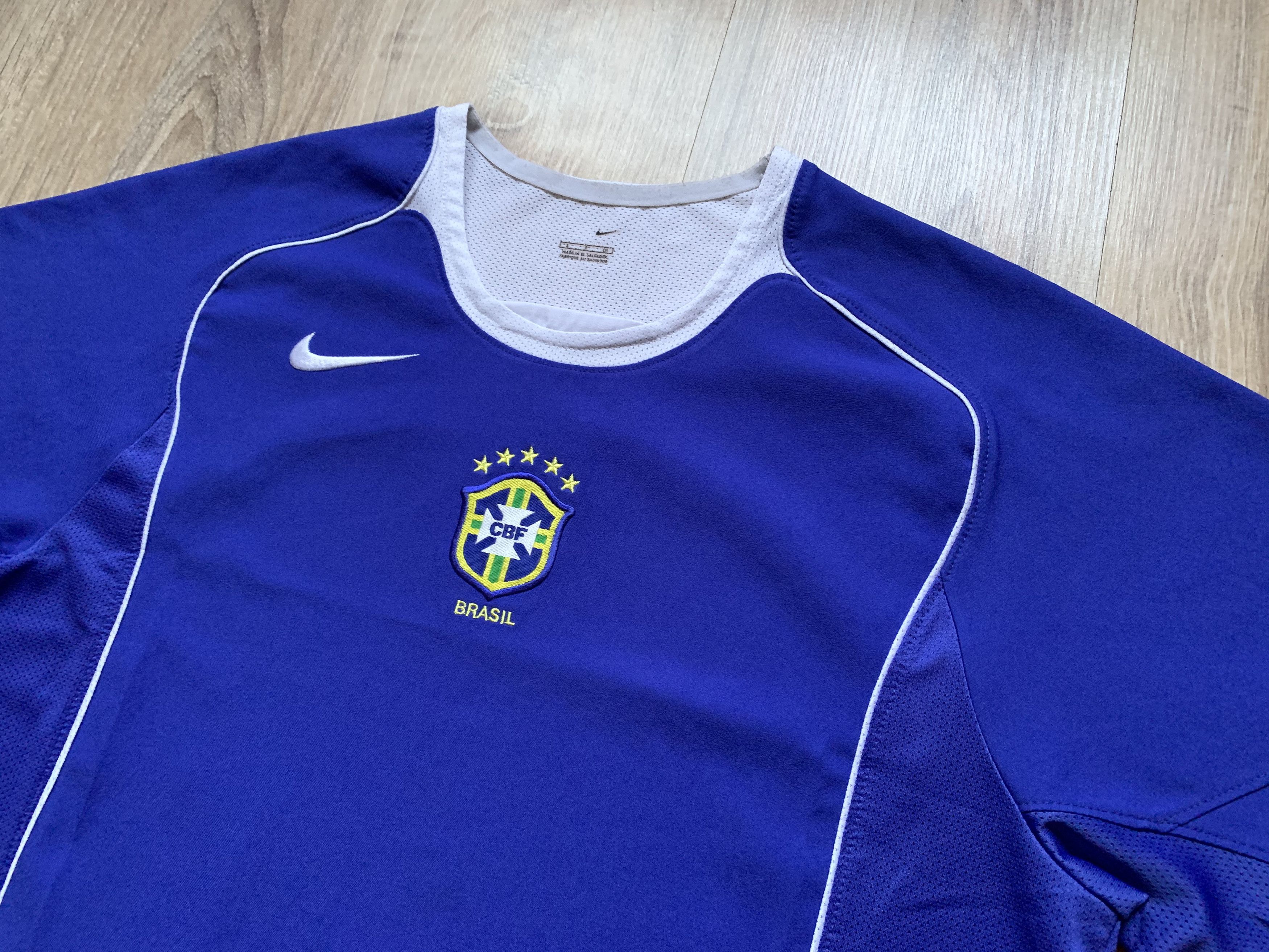 Nike × Vintage Kids Vintage Nike Brazil Away Shirt 2004-2006 Size US XXS / EU 40 - 4 Thumbnail