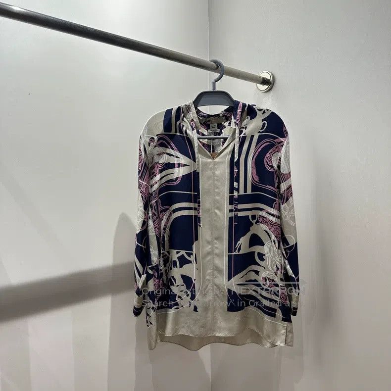Hermes Hermes Printed Pattern Silk Long Sleeve Size XS / US 0-2 / IT 36-38 - 1 Thumbnail