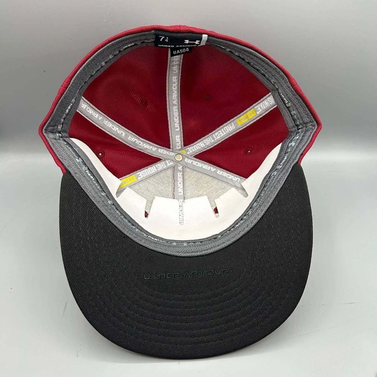 Under Armour South Carolina Gamecocks Hat Men 7 1/4 Red NCAA Fitted Cap Size ONE SIZE - 2 Thumbnail