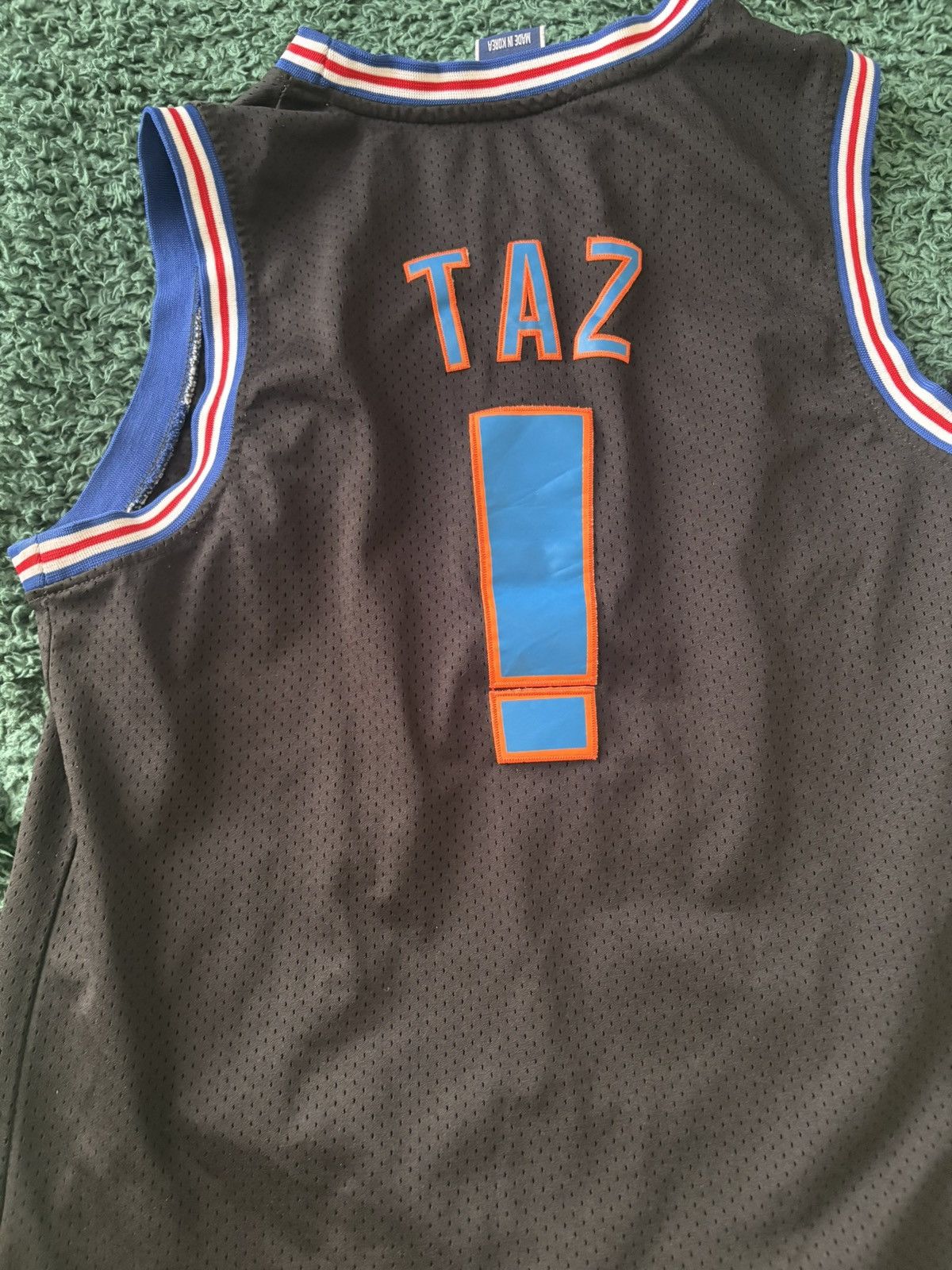 Champion Tune Squad Tasmanian devil jersey Size US M / EU 48-50 / 2 - 2 Thumbnail