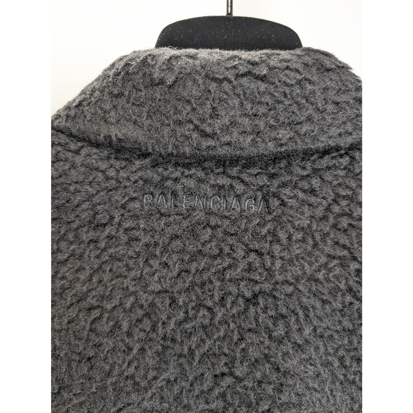 Balenciaga o1rshd1 Boxy Coat Fur in Black Size US XS / EU 42 / 0 - 13 Thumbnail