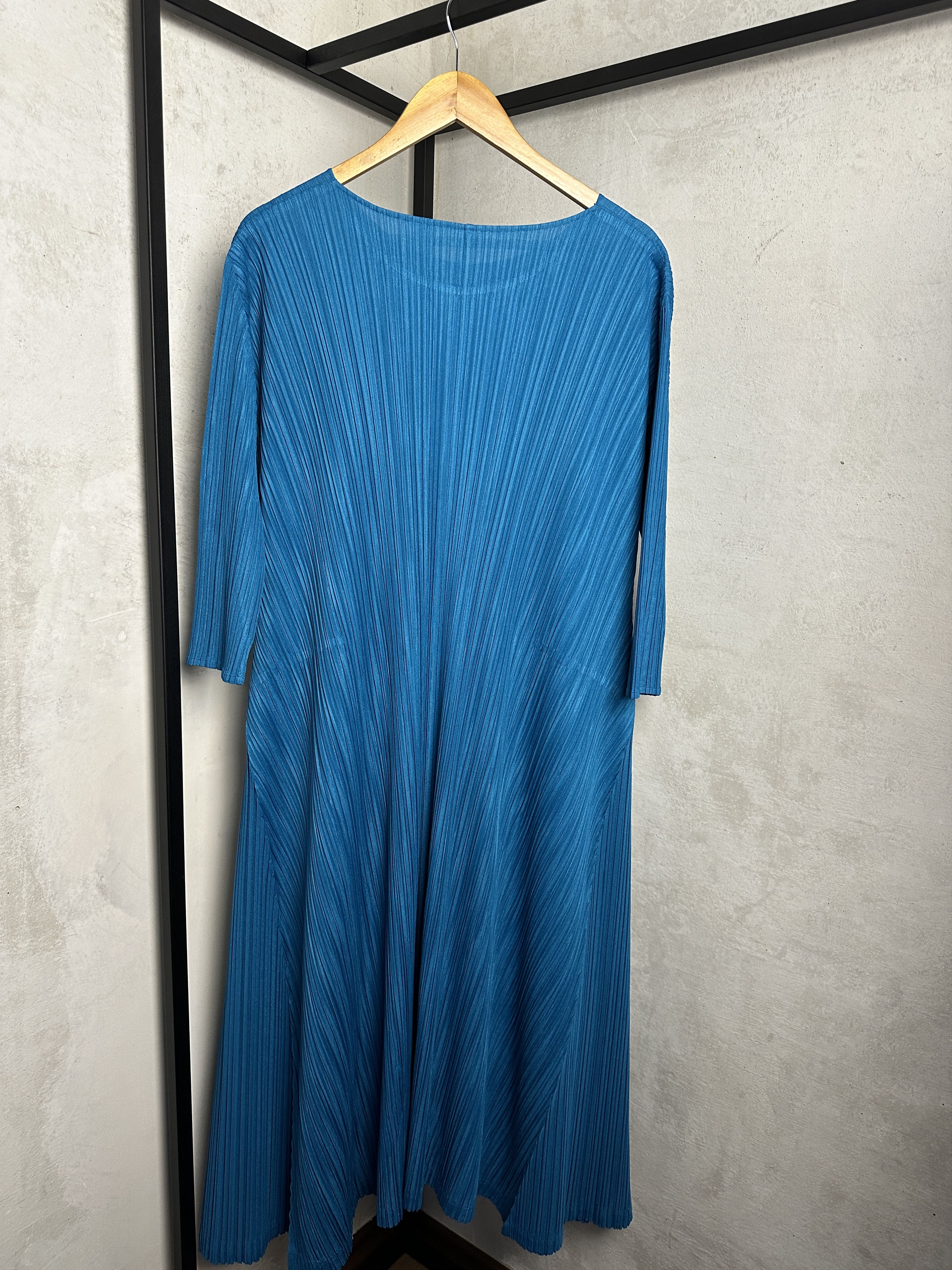 Issey Miyake Issey Miyake Pleats Please Cropped Sleeve Midi Dress Size L / US 10 / IT 46 - 8 Thumbnail