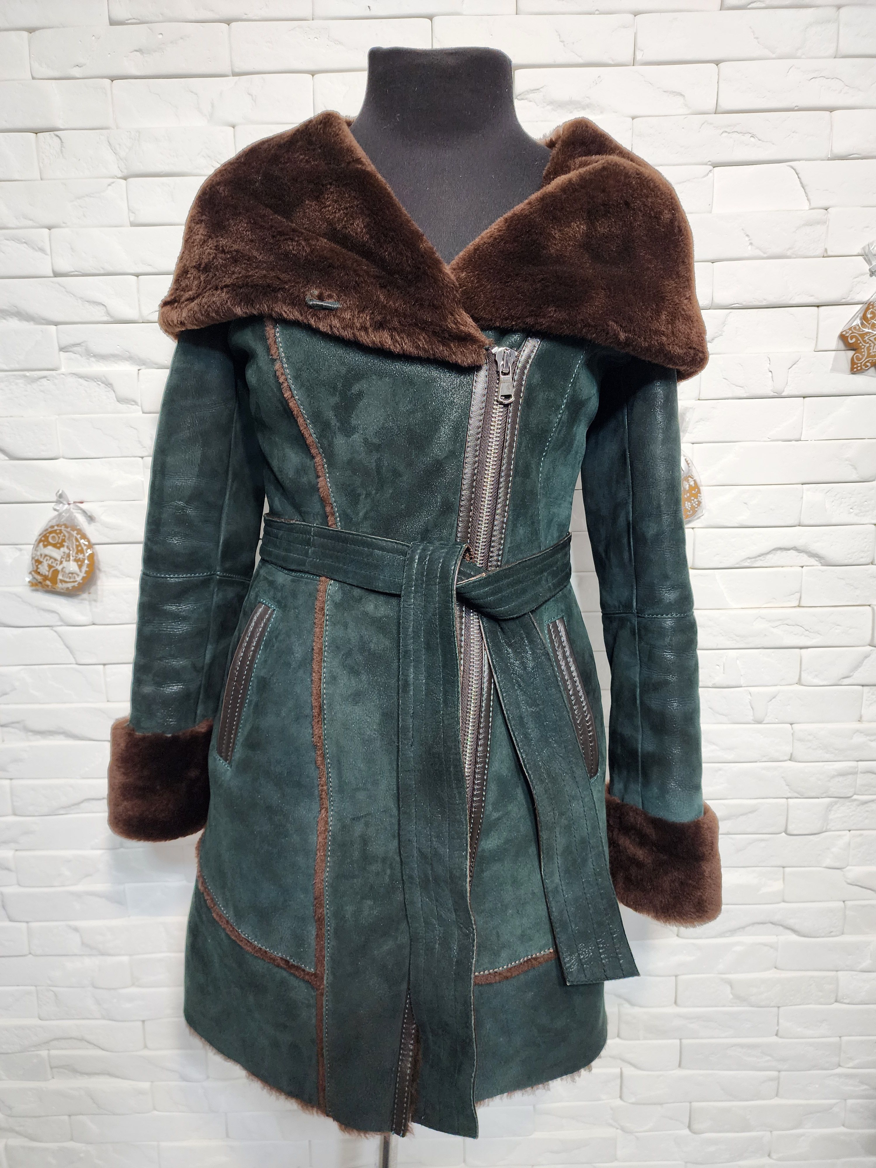 Furla Green Sheepskin Coat: Women's Fur Hood Winter Coat Size S / US 4 / IT 40 - 2 Thumbnail