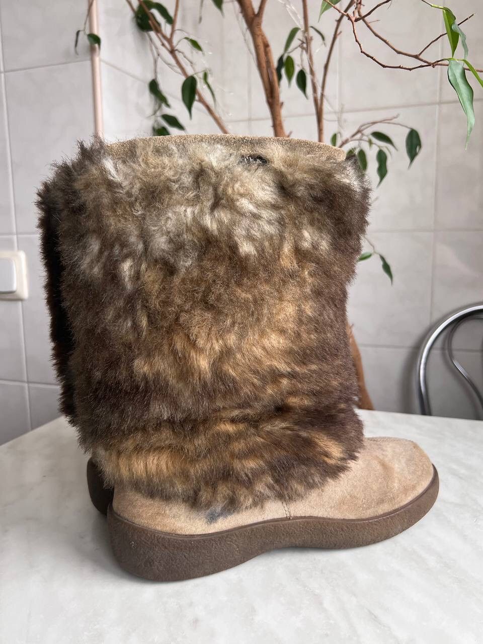 Yeti Fur Yeti Vintage Winter High Platform Boots Y2K 2000s FUR Size US 7 / IT 37 - 4 Thumbnail