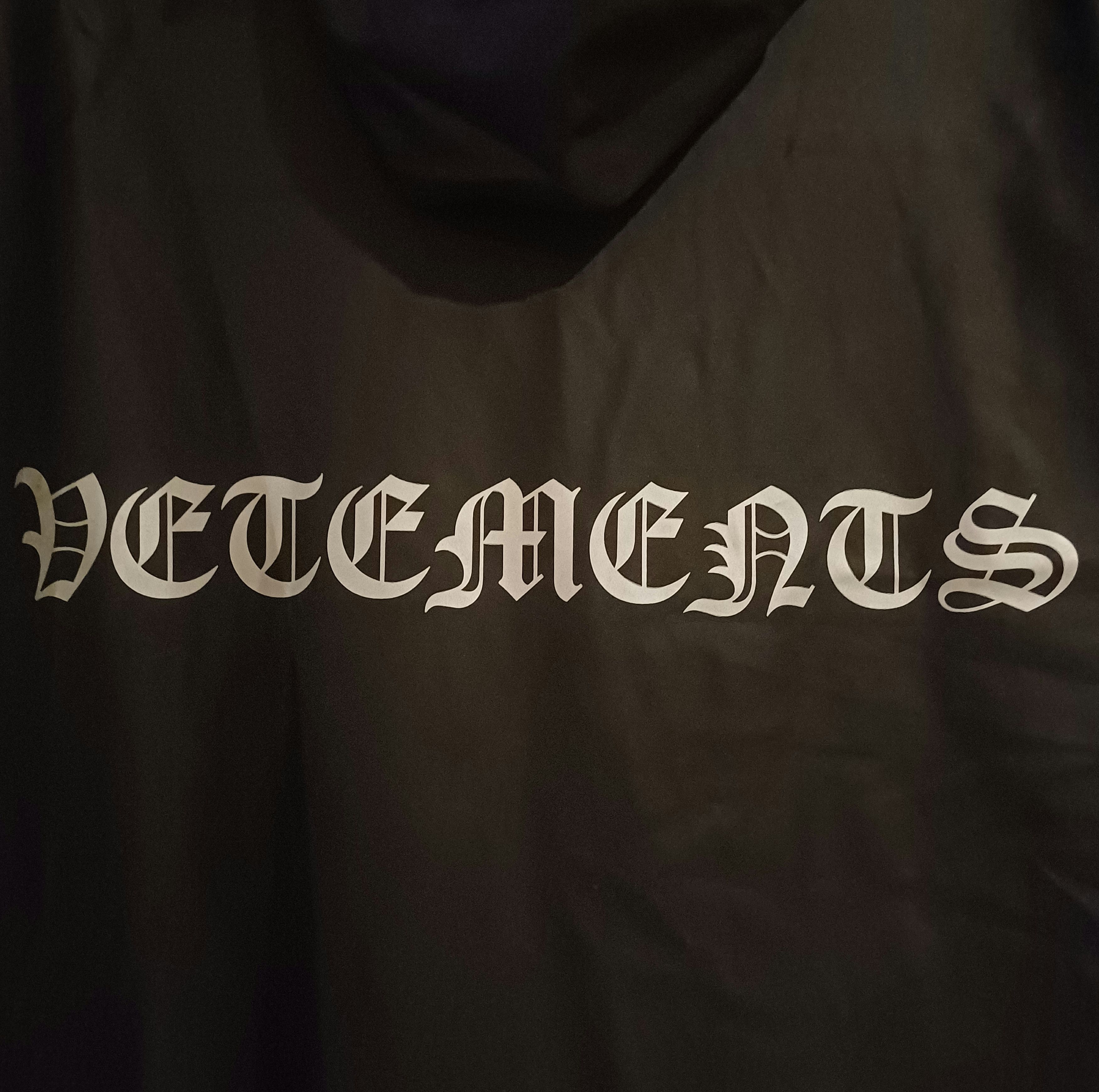 Vetements Vetements Gothic Raincoat Size US L / EU 52-54 / 3 - 4 Thumbnail