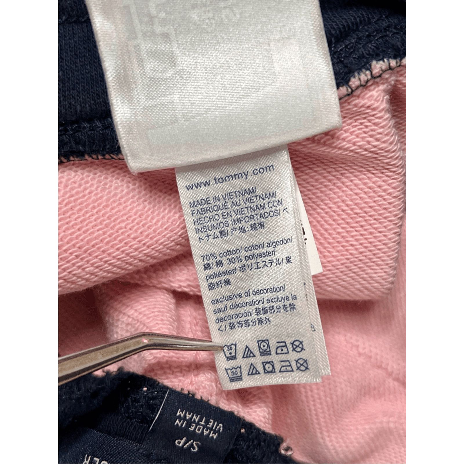 Tommy Hilfiger Tommy Hilfiger Premium Cotton Stretch Pink Shorts SMALL Size US 29 - 10 Thumbnail