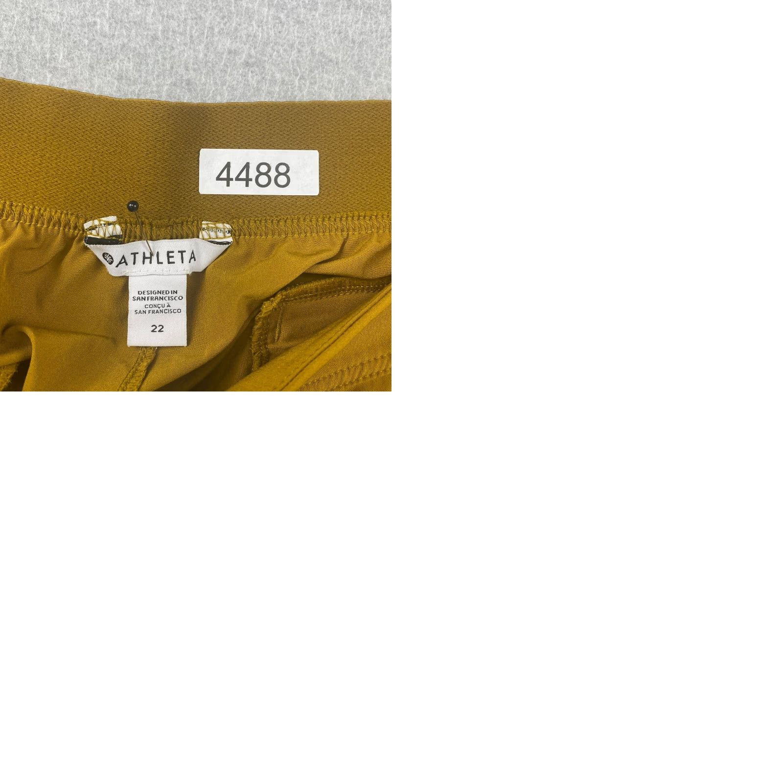 Athleta VINTAGE? No — not vintage. Athleta Vienna Cargo Pants Womens 22 Gold Elastic Waist Pull On Snap Pockets Size 40" / US 18 - 10 Thumbnail