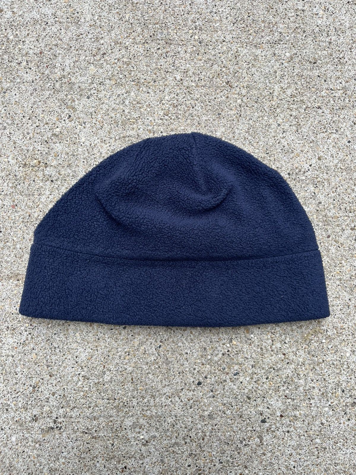 Old Navy × Vintage Vintage Y2K Old Navy Metal Logo Beanie Size ONE SIZE - 4 Thumbnail