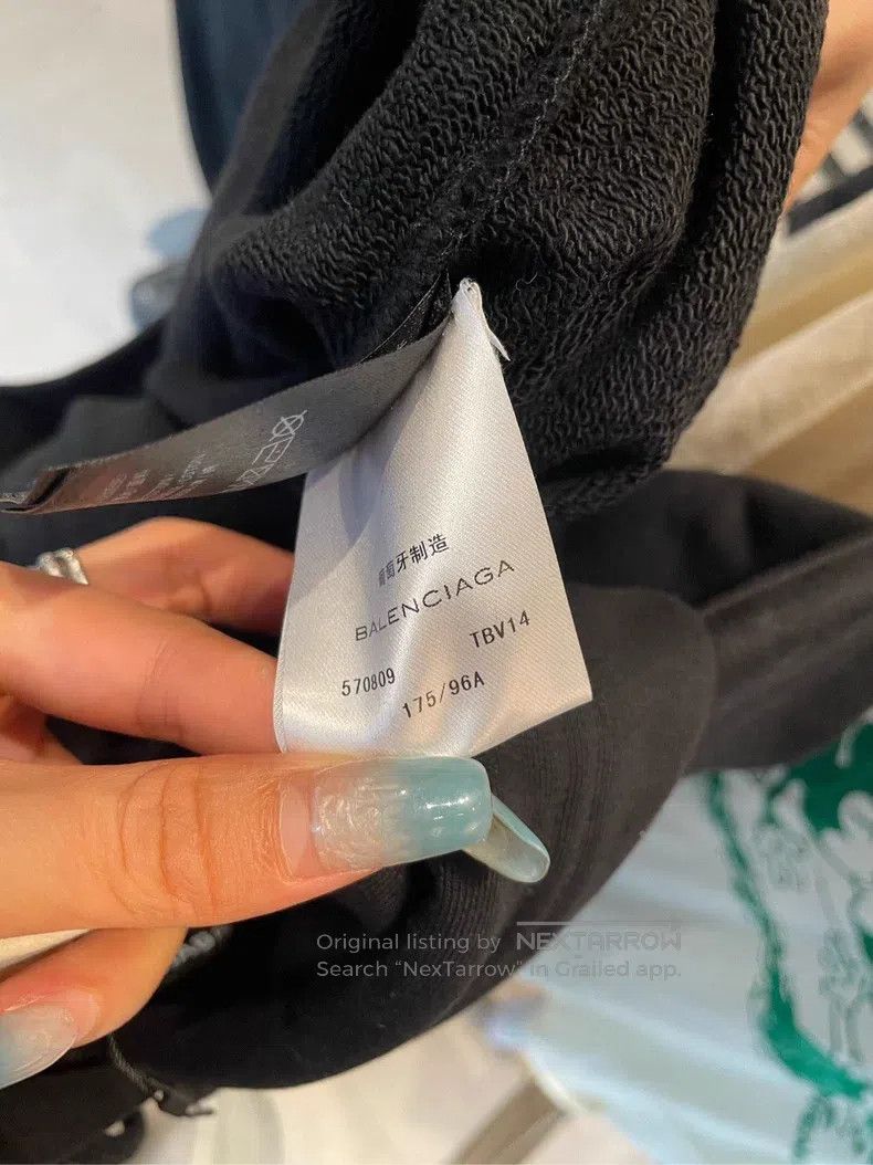 Balenciaga Balenciaga Letter Printed Hooded Loose Fit Long Sleeve Swe Size US M / EU 48-50 / 2 - 6 Thumbnail