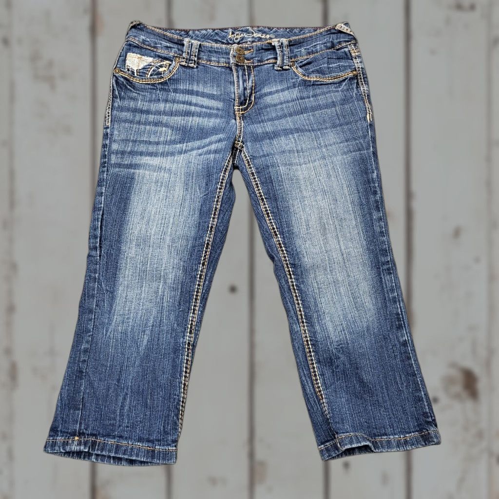 Denime Ariya Jeans Womens Capris Denim Blue 9/10 Stretch Distressed Whiskers 30x20 Jeans Jeans Capris Women Sleeve? Size 30" / US 8 / IT 44 - 1 Thumbnail