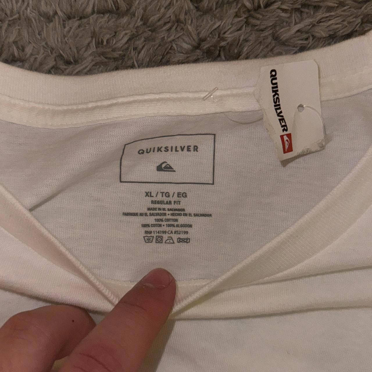 Designer sick modern quicksilver shirt with a back hit with tag!! Size US XL / EU 56 / 4 - 3 Thumbnail