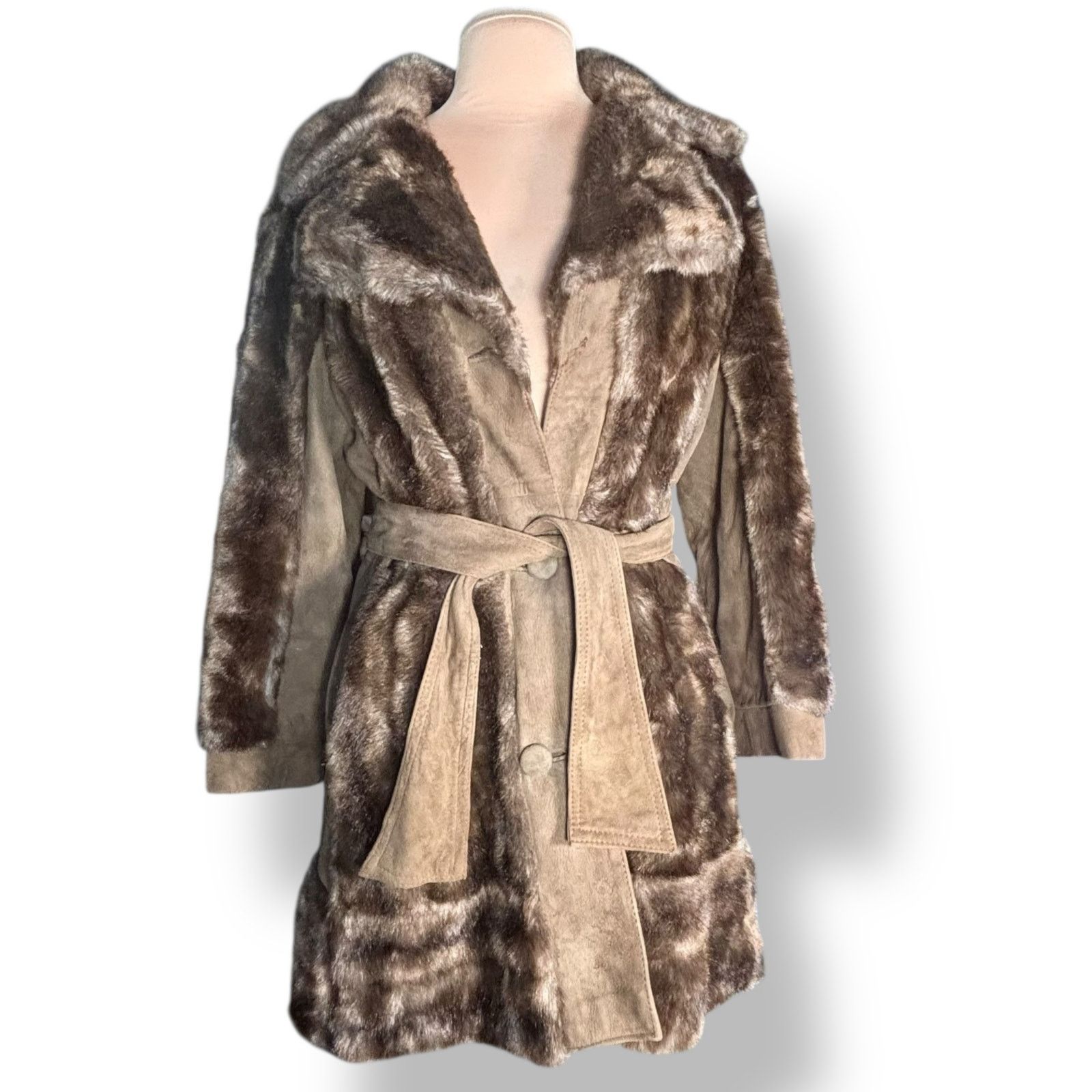 Vintage Vintage 70s Tocci England Brown Faux Fur Suede Belted Coat Size M / US 6-8 / IT 42-44 - 1 Thumbnail