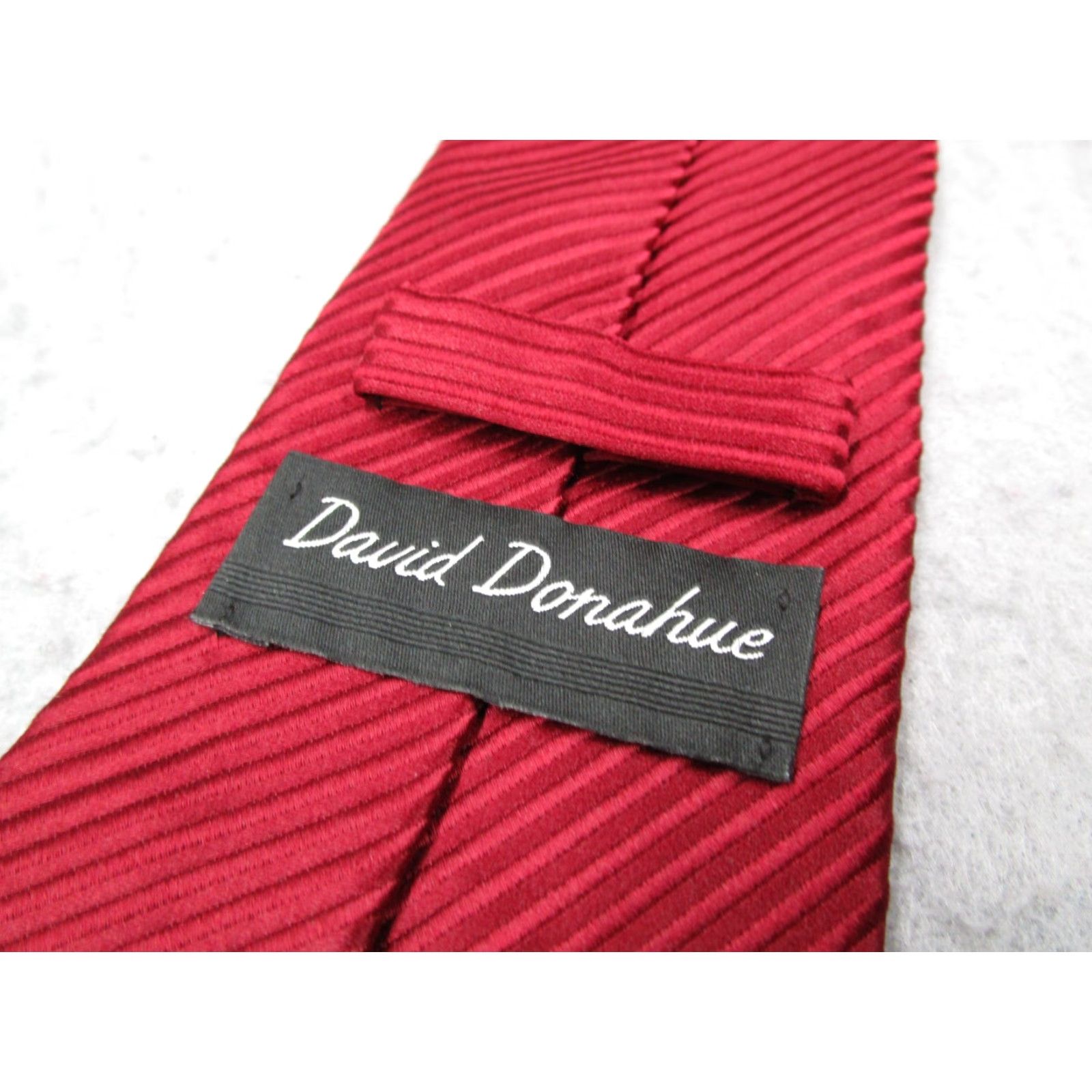 David Donahue VINTAGE David Donahue Men's Neck Tie Silk Geometric Classic Red Designer Workwear 57-60" Size ONE SIZE - 4 Thumbnail