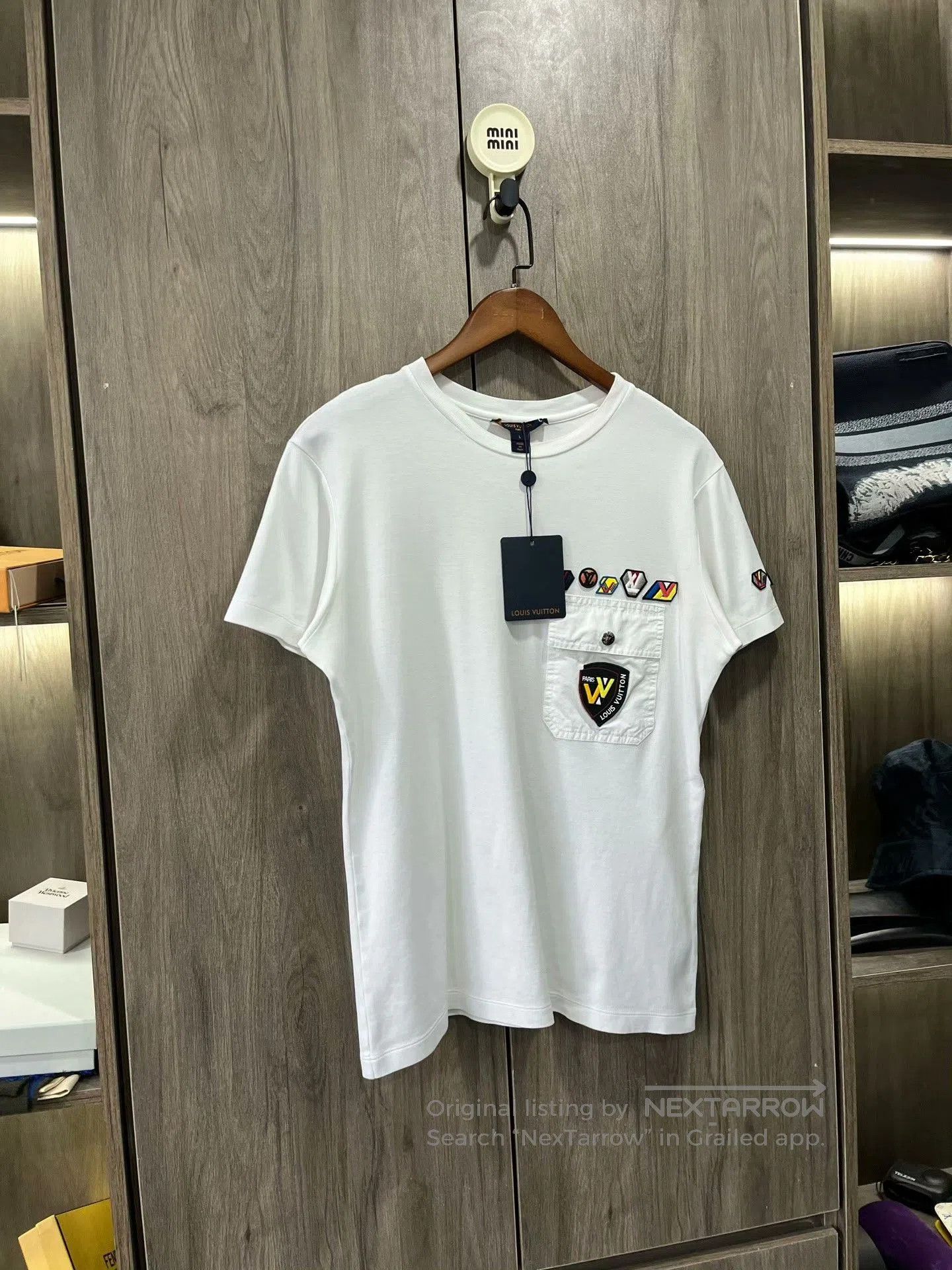 Louis Vuitton Louis Vuitton White Badge Pocket Embroidered Shirt. Size US L / EU 52-54 / 3 - 4 Thumbnail