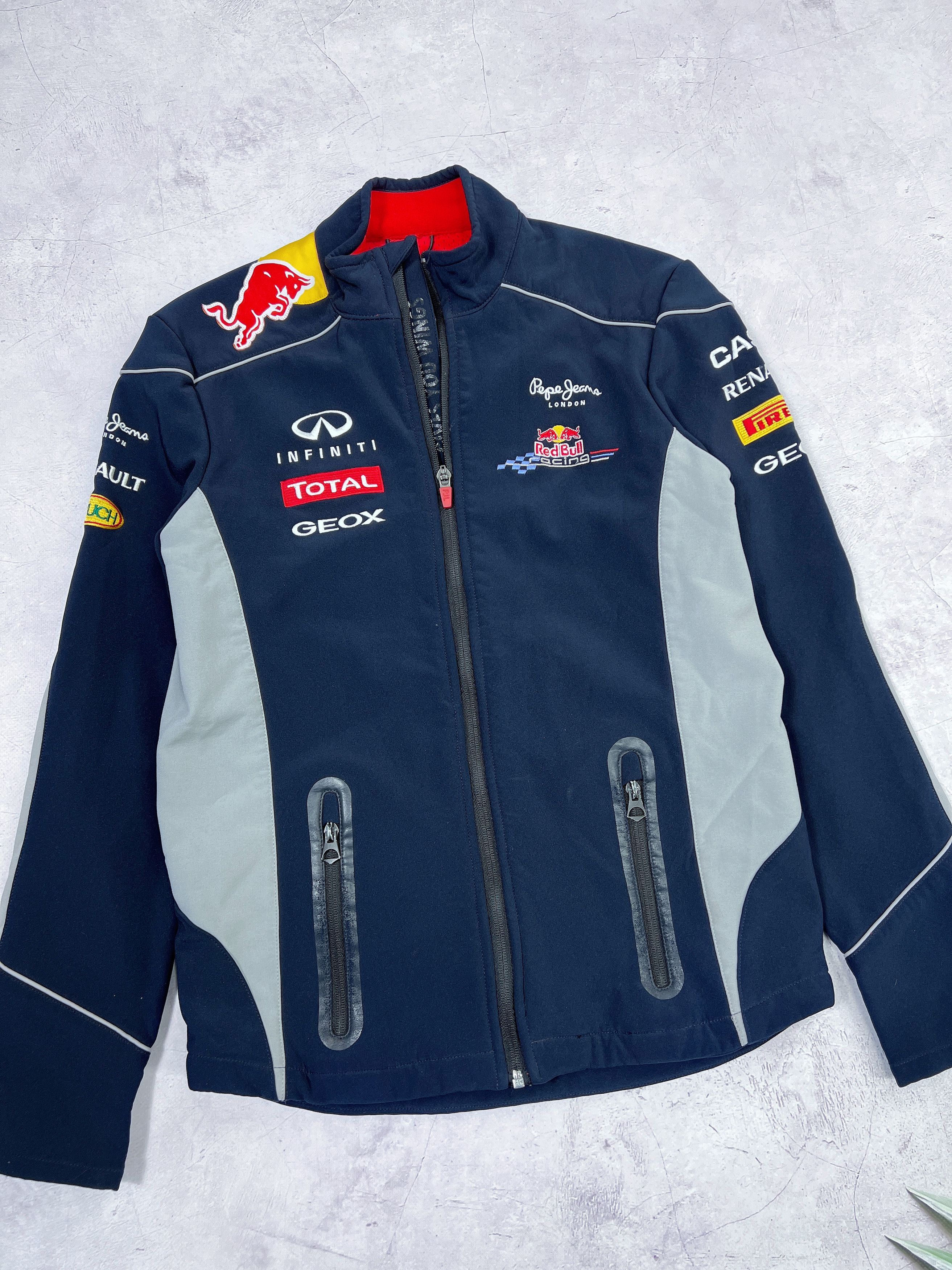 Pepe Jeans × Red Bull Red Bull F1 Team Softshell Jacket Pepe Jeans Pirelli Geox Size M / US 6-8 / IT 42-44 - 4 Thumbnail