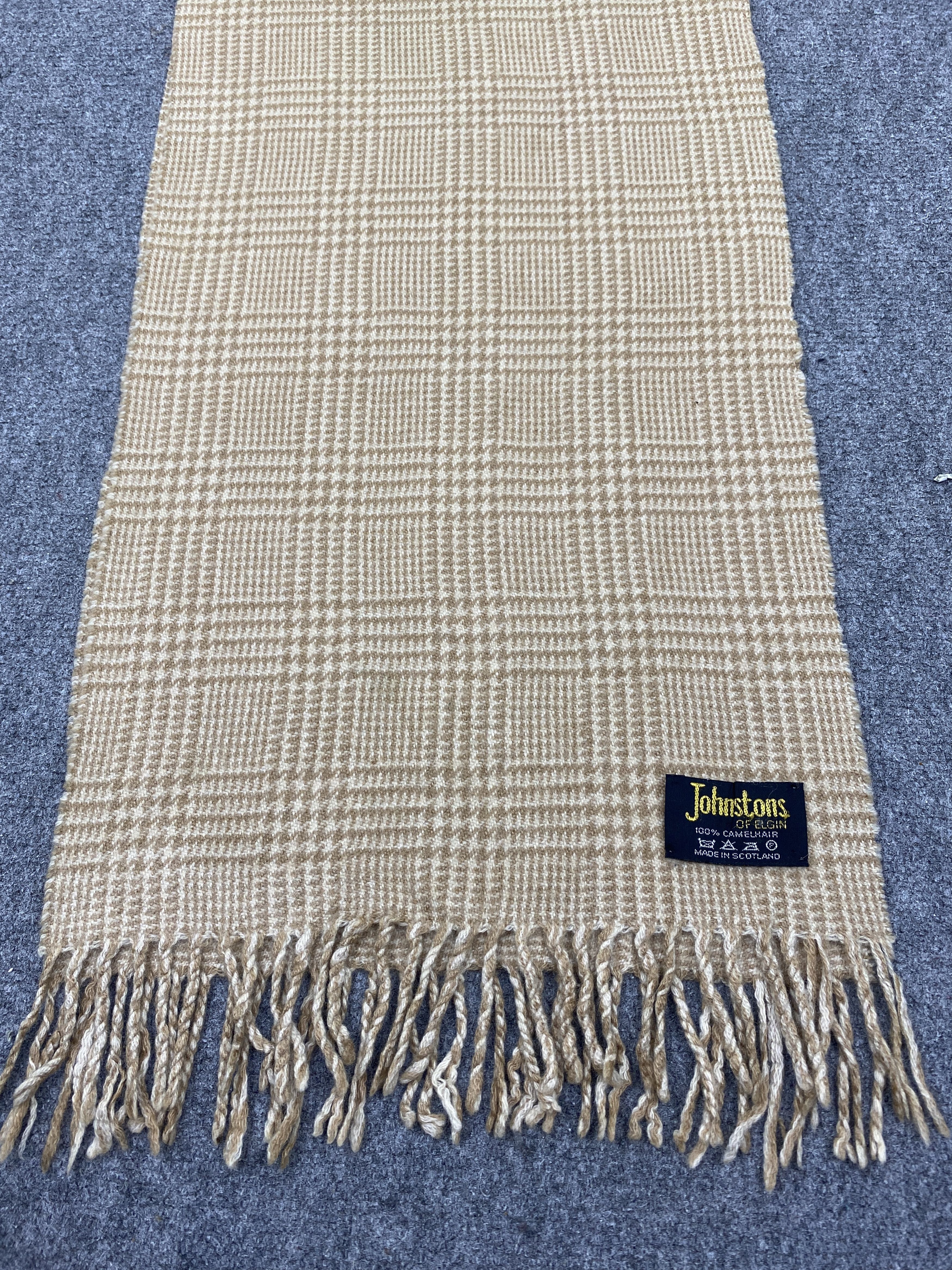 Johnstons Of Elgin Johnstons Of Elgin Camelhair / Muffler / Neckwear -SC0100 Size ONE SIZE - 5 Thumbnail