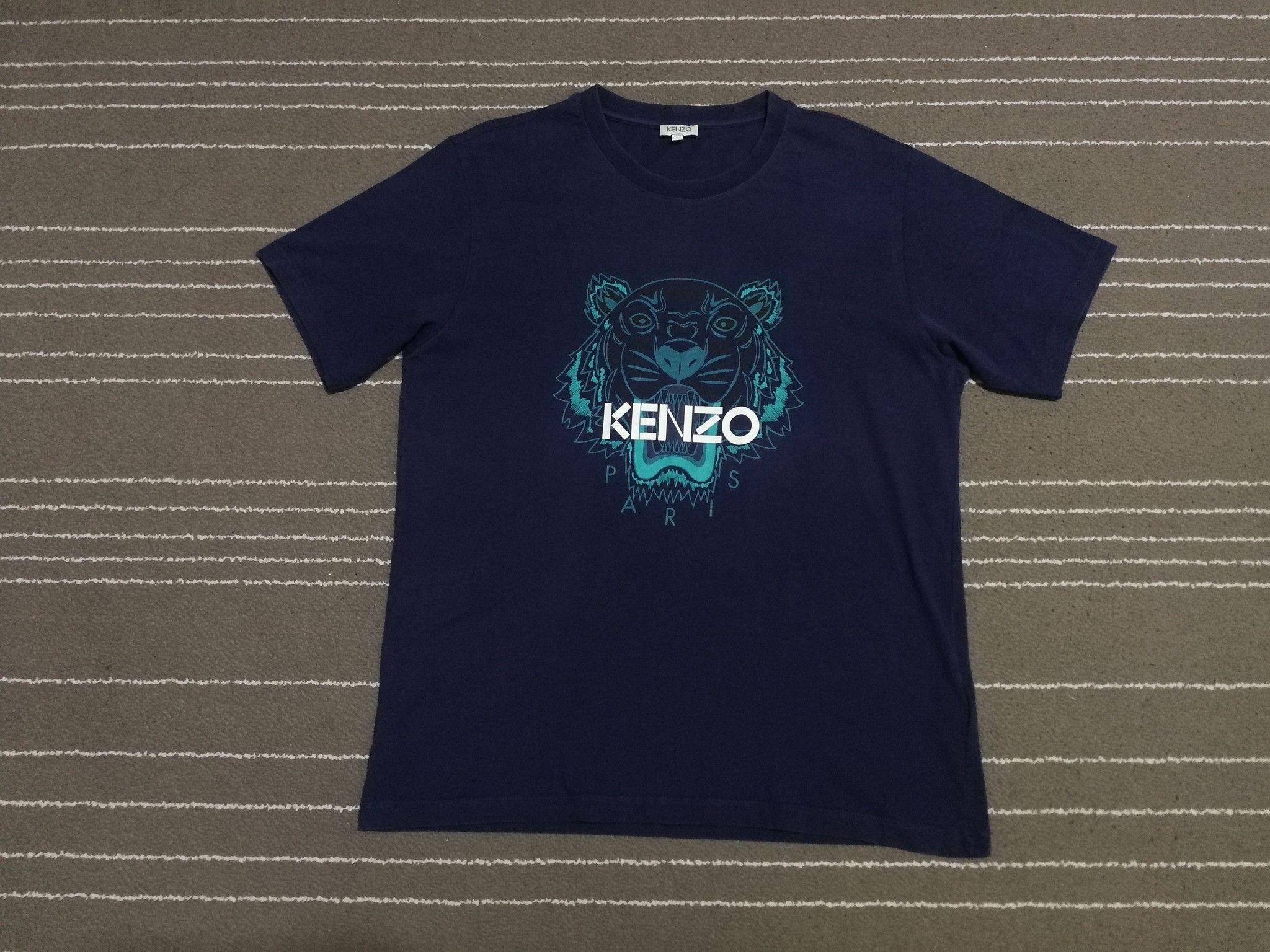 Kenzo KENZO PARIS big logo Tiger designer M 1831 Size US M / EU 48-50 / 2 - 1 Thumbnail