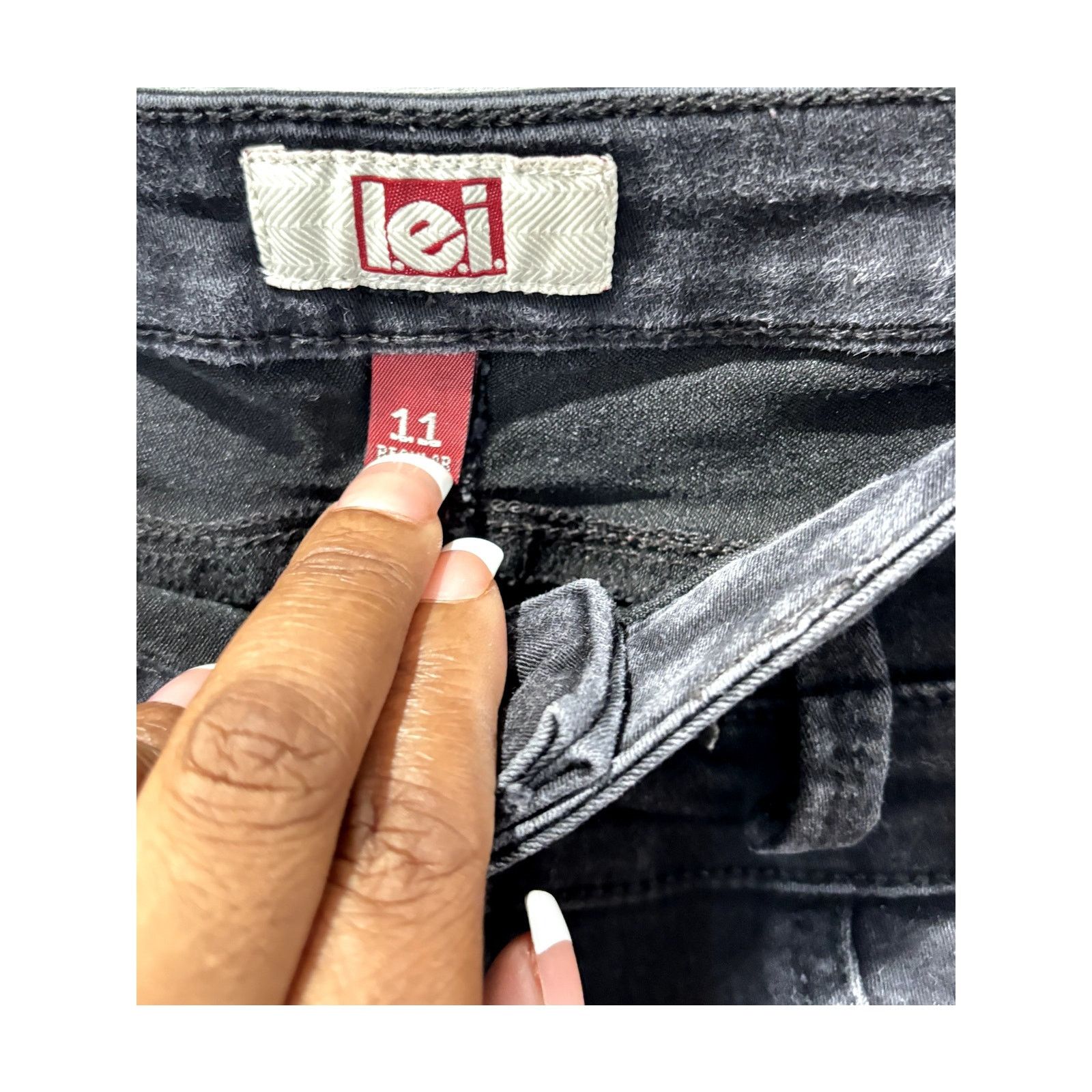 L.E.I. L.E.I. Women's Black Tatum Triple Button Skinny Jeans Sz 11 Size 33" - 5 Thumbnail