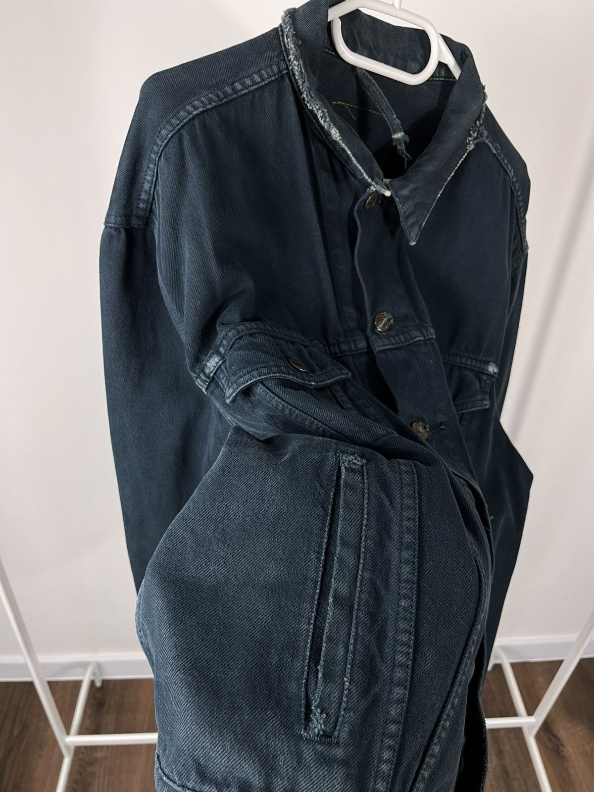 Levi's Vintage Levi’s Faded Green Denim Jacket Distressed Worn Look Size US L / EU 52-54 / 3 - 11 Thumbnail