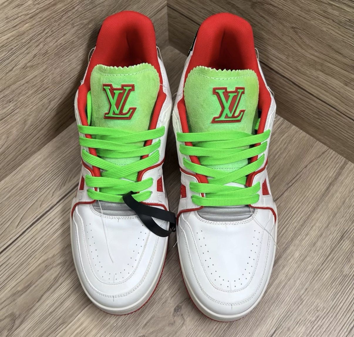 Louis Vuitton Louis Vuitton Trainer Green & Red Sneakers J41 Size US 9.5 / EU 42-43 - 3 Thumbnail