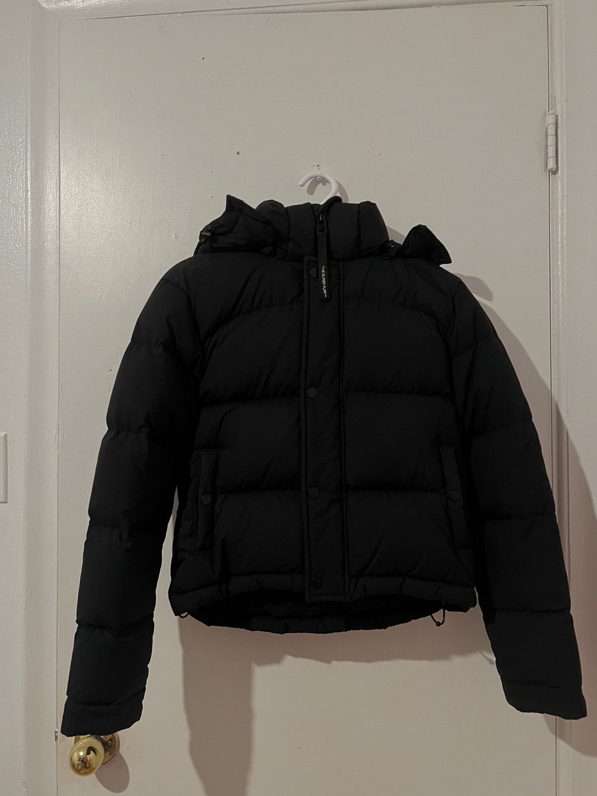 Aritzia Aritzia Super Puff Black Size XS / US 0-2 / IT 36-38 - 1 Thumbnail