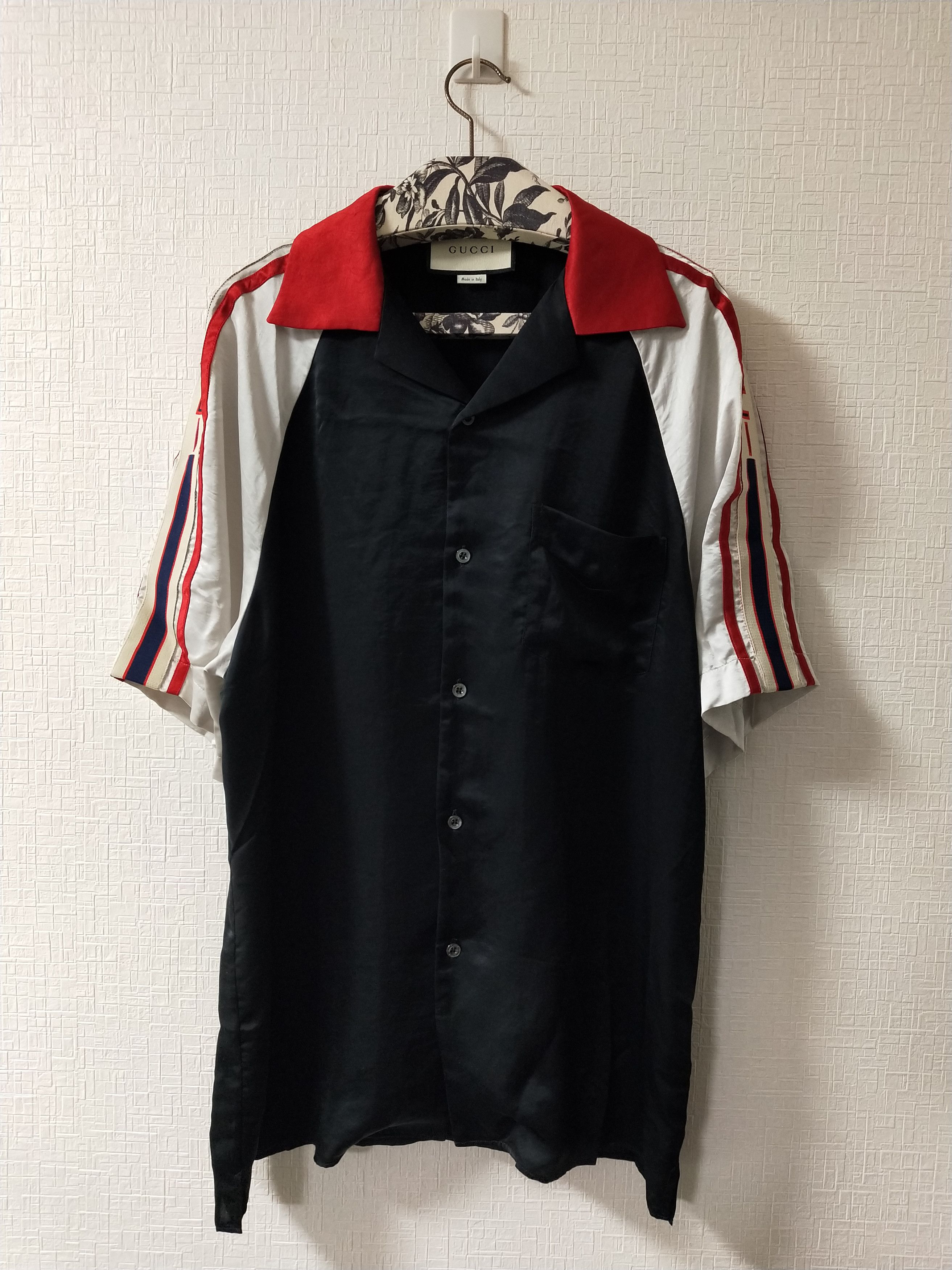image of Gucci Acetate Bowling Shirt in Black Red, Men's (Size Large)