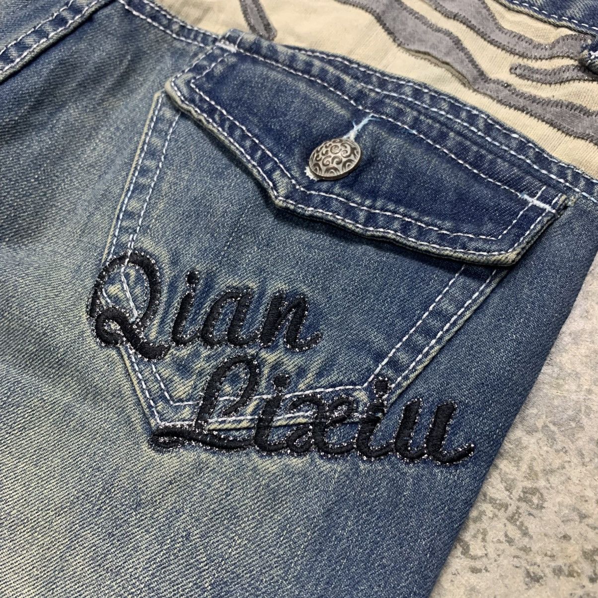 Japanese Brand × Vintage Flare KARI JYUA JEAN Clawmark Distressed Fade Jean Size US 31 - 17 Thumbnail