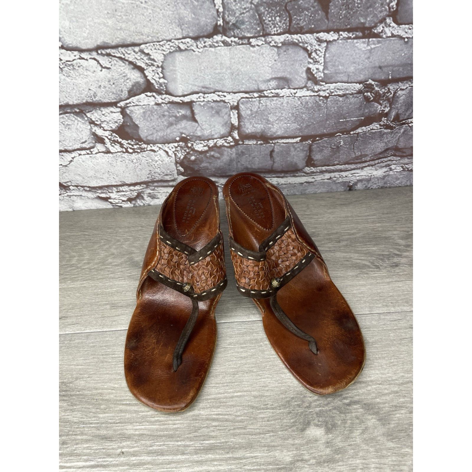 Barneys New York Henry Beguelin for Barneys New York Brown Leather Thong Heel Size US 6.5 / IT 36.5 - 13 Thumbnail