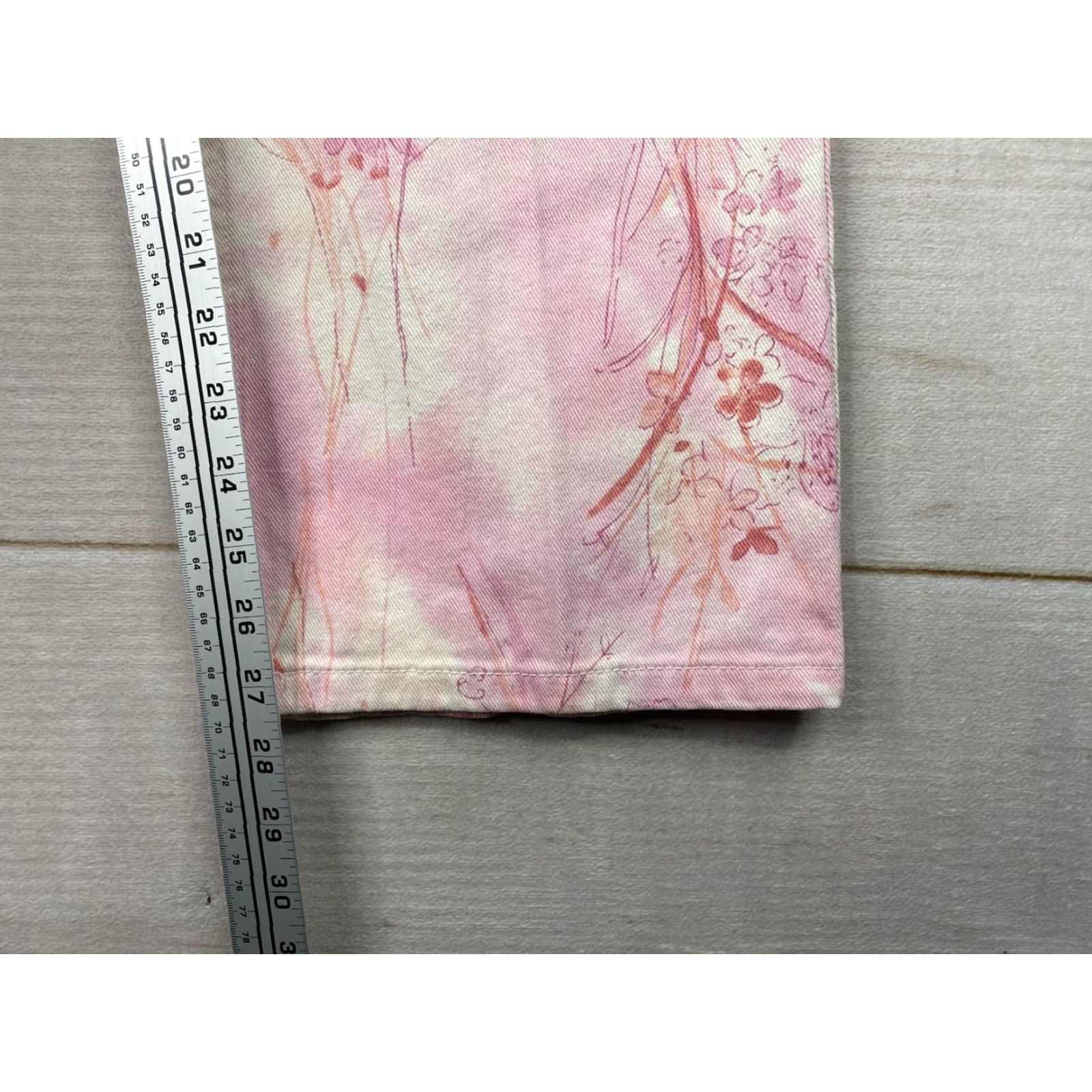 Bill Blass VINTAGE Bill Blass Jeans Womens 12P Short Pink Floral Print High Rise Straight Fit Denim Jeans Womens Girls? Size 34" / US 12 / IT 48 - 7 Thumbnail