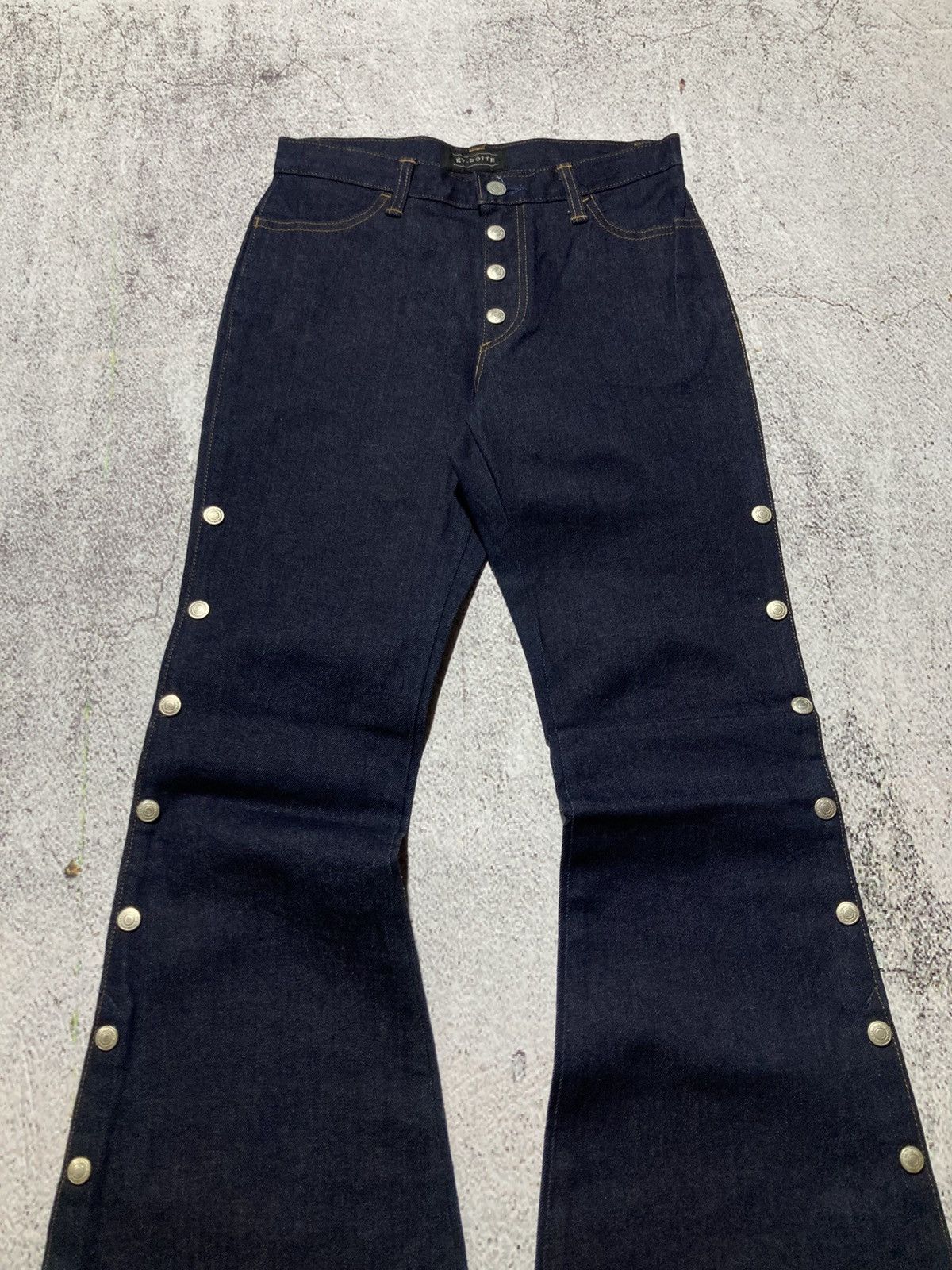 Japanese Brand 2000s Et-Boite Button Raw Denim Bootcut Flared Jeans Lgb Size US 26 / EU 42 - 3 Thumbnail