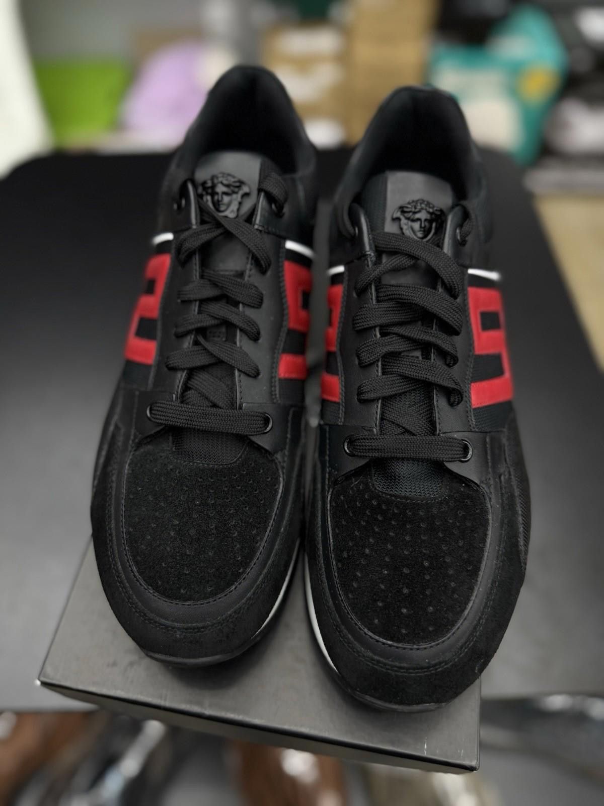 Versace Size 44EU/11US - Versace Sports Shoes Men’s Quick Shipping Size US 11 / EU 44 - 11 Thumbnail