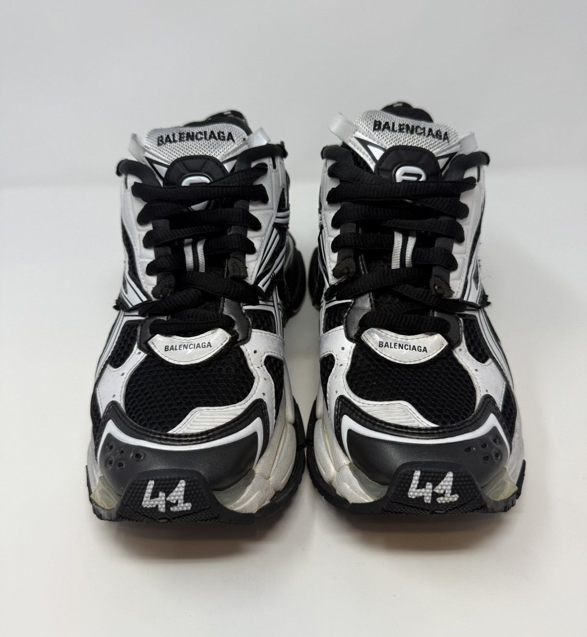 Balenciaga Balenciaga Runner Sneaker Black/White Size US 8 / EU 41 - 2 Thumbnail