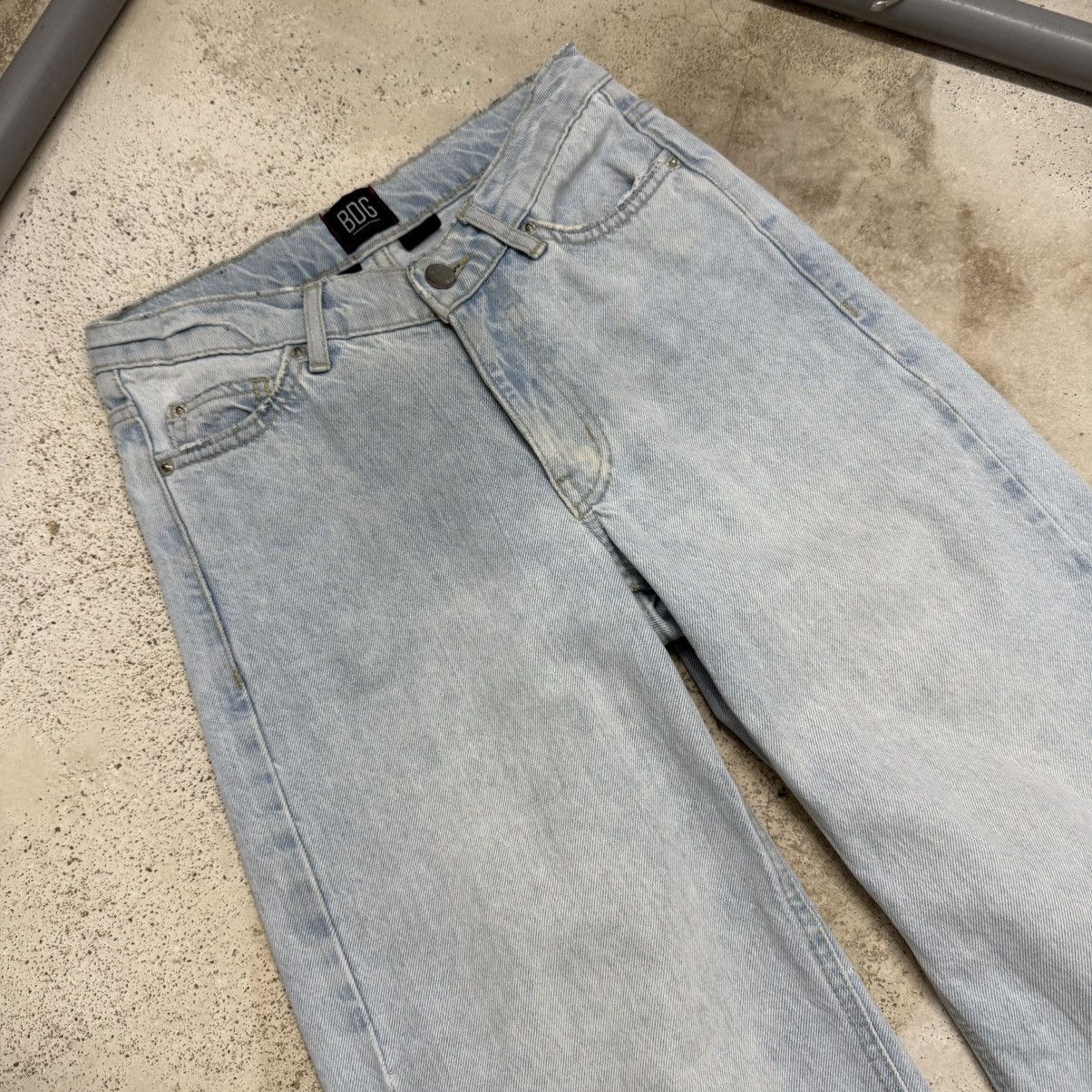 Bdg BDG Wide Leg Lightwash Distressed Denim Pants Size 25" / US 0 / IT 36 - 4 Thumbnail
