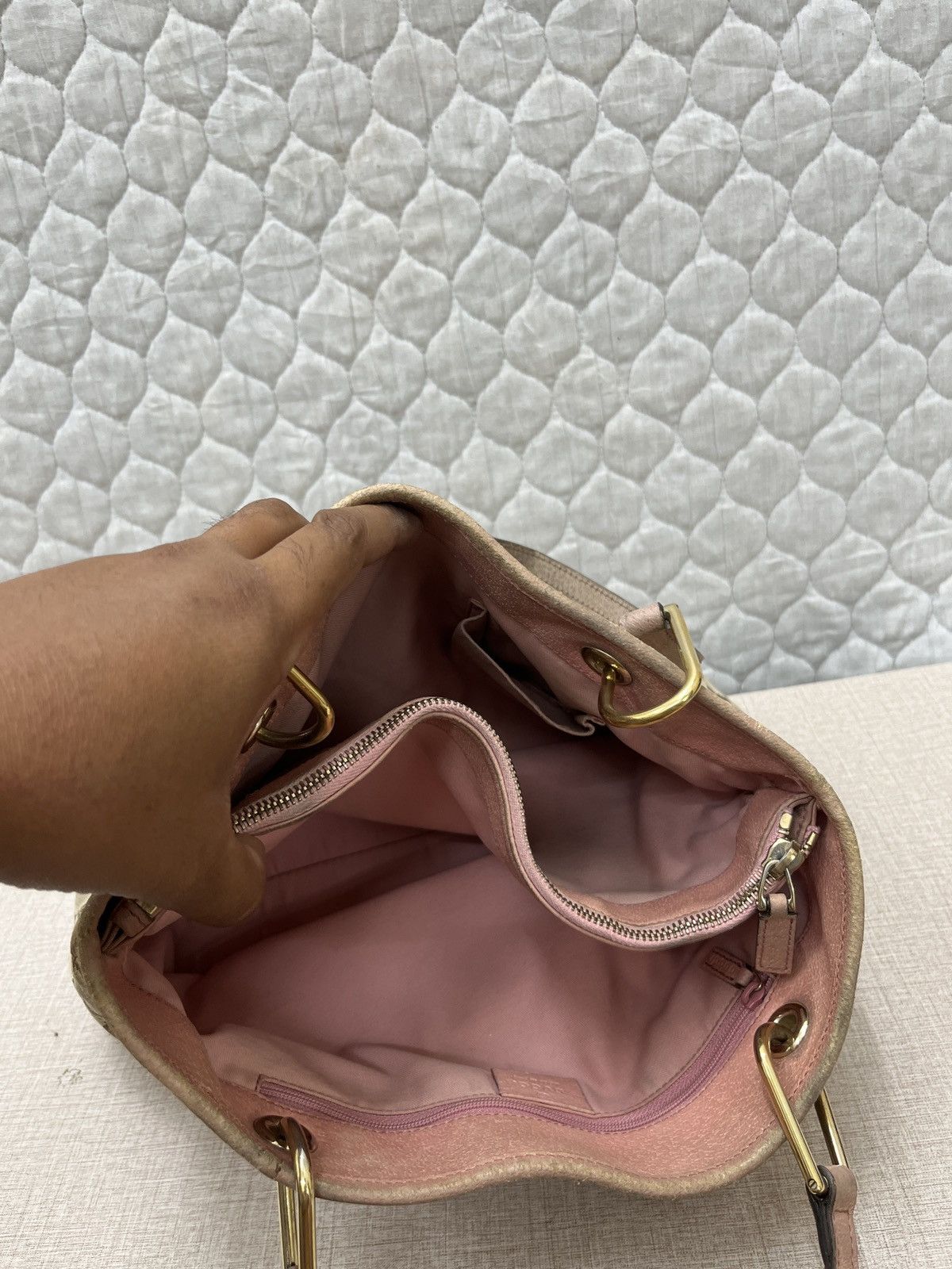 Gucci 🔥🔥🔥STEALS GUCCI HANDBAG Size ONE SIZE - 18 Thumbnail