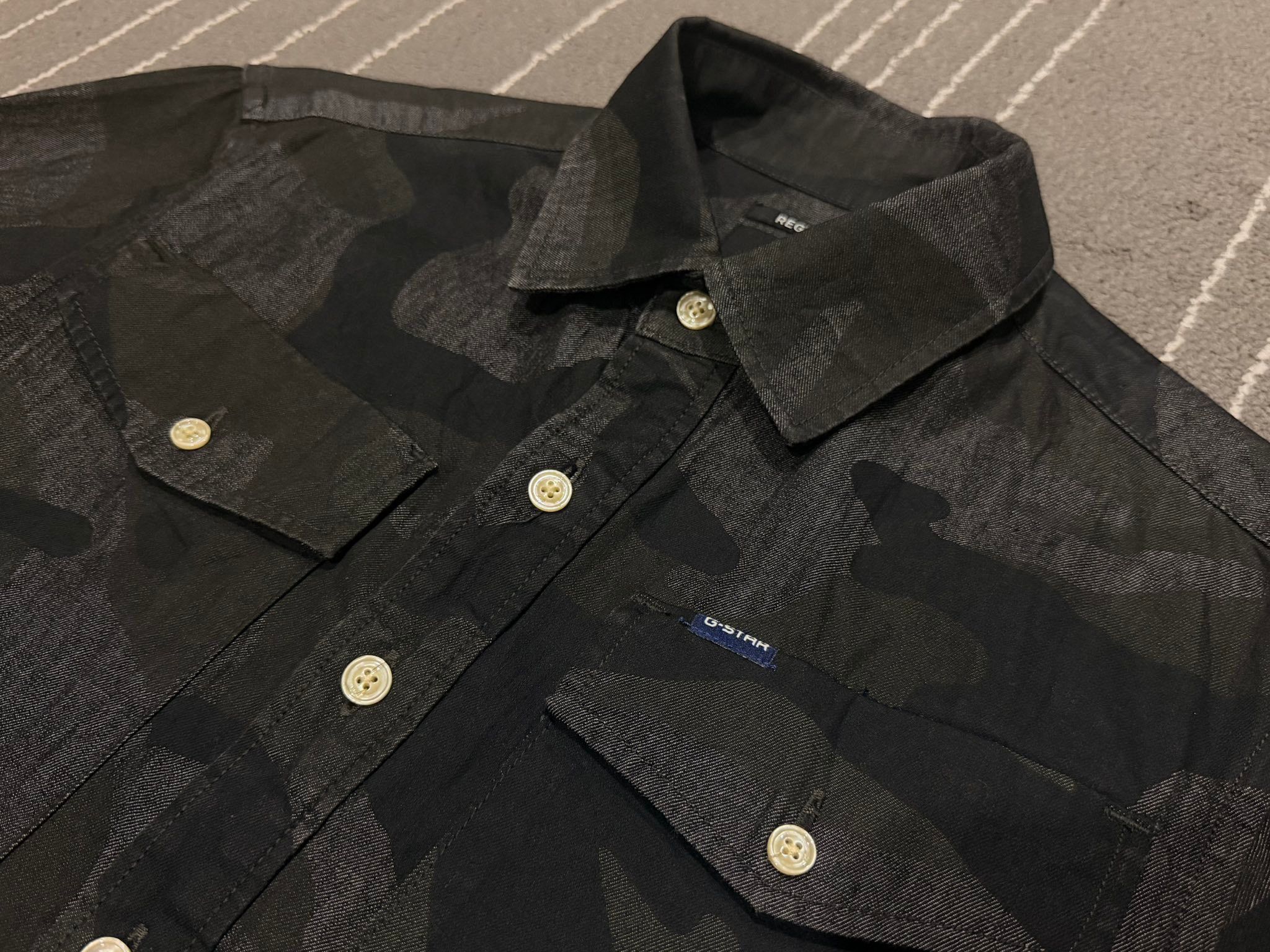G-Star RAW g star camo button up S 3348 Size US S / EU 44-46 / 1 - 10 Thumbnail